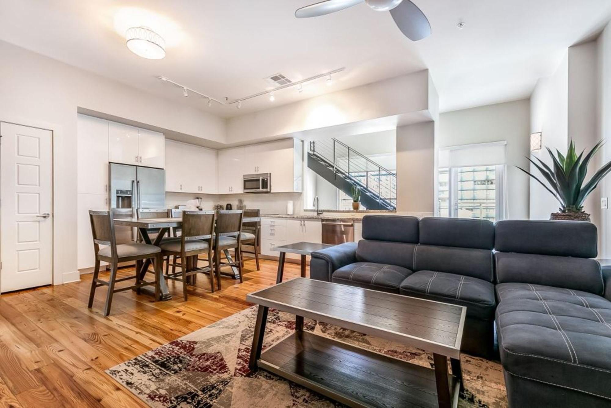 Apartment 2br Spacious Downtown