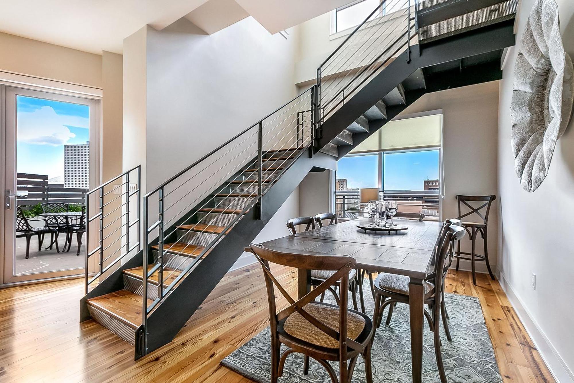 Apartment 2br Spacious Downtown *