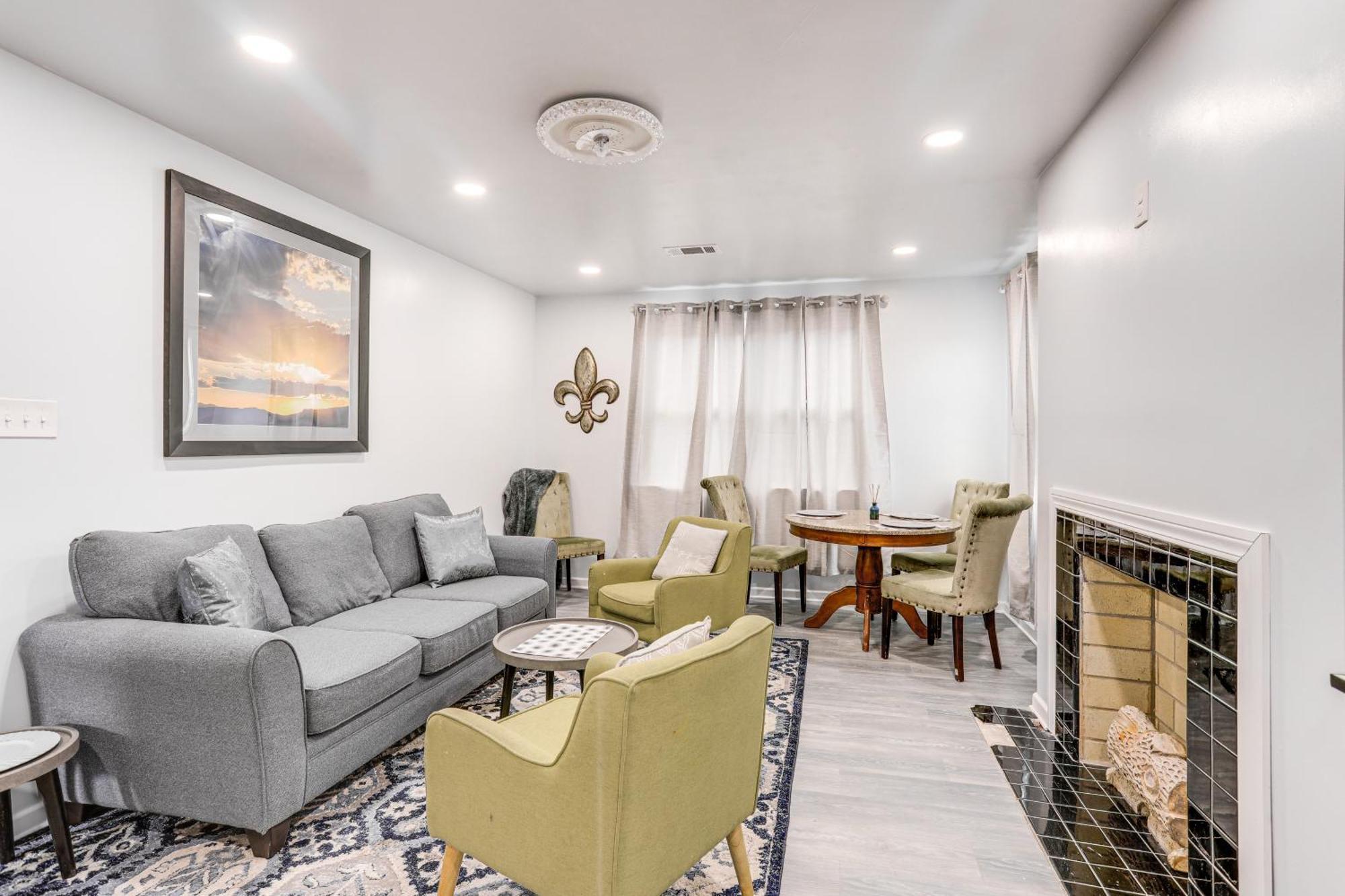 Bright Near Pontchartrain! Holiday home