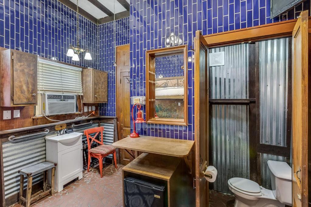 Royal Barracks Guest house