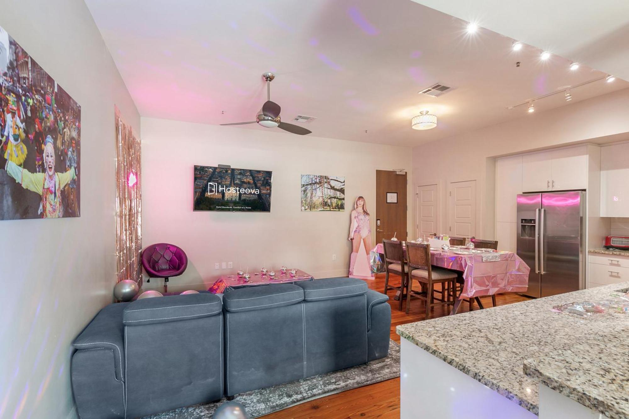 Apartment 2br Spacious Downtown New Orleans