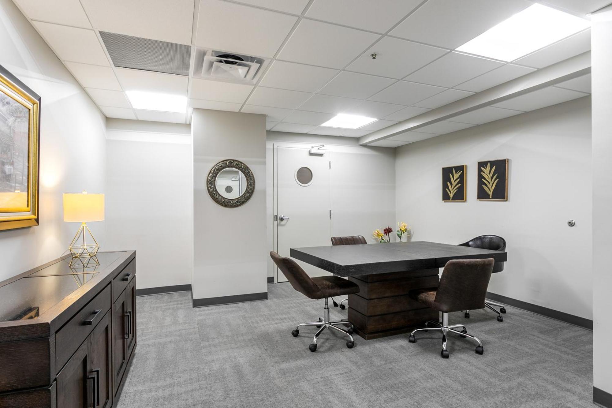 Apartment Downtown Delight 4br 2bath Luxury *