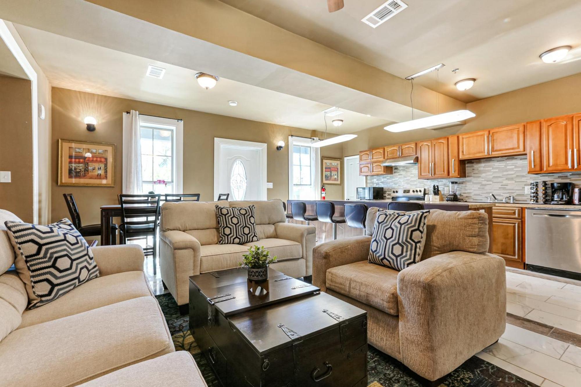 Apartment Baronne Street Spacious And Fully Furnished *