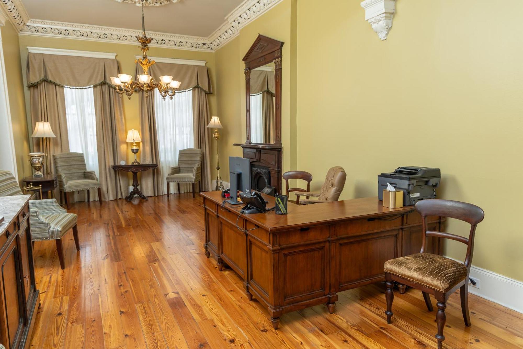Hotel Lamothe House A French Quarter New Orleans