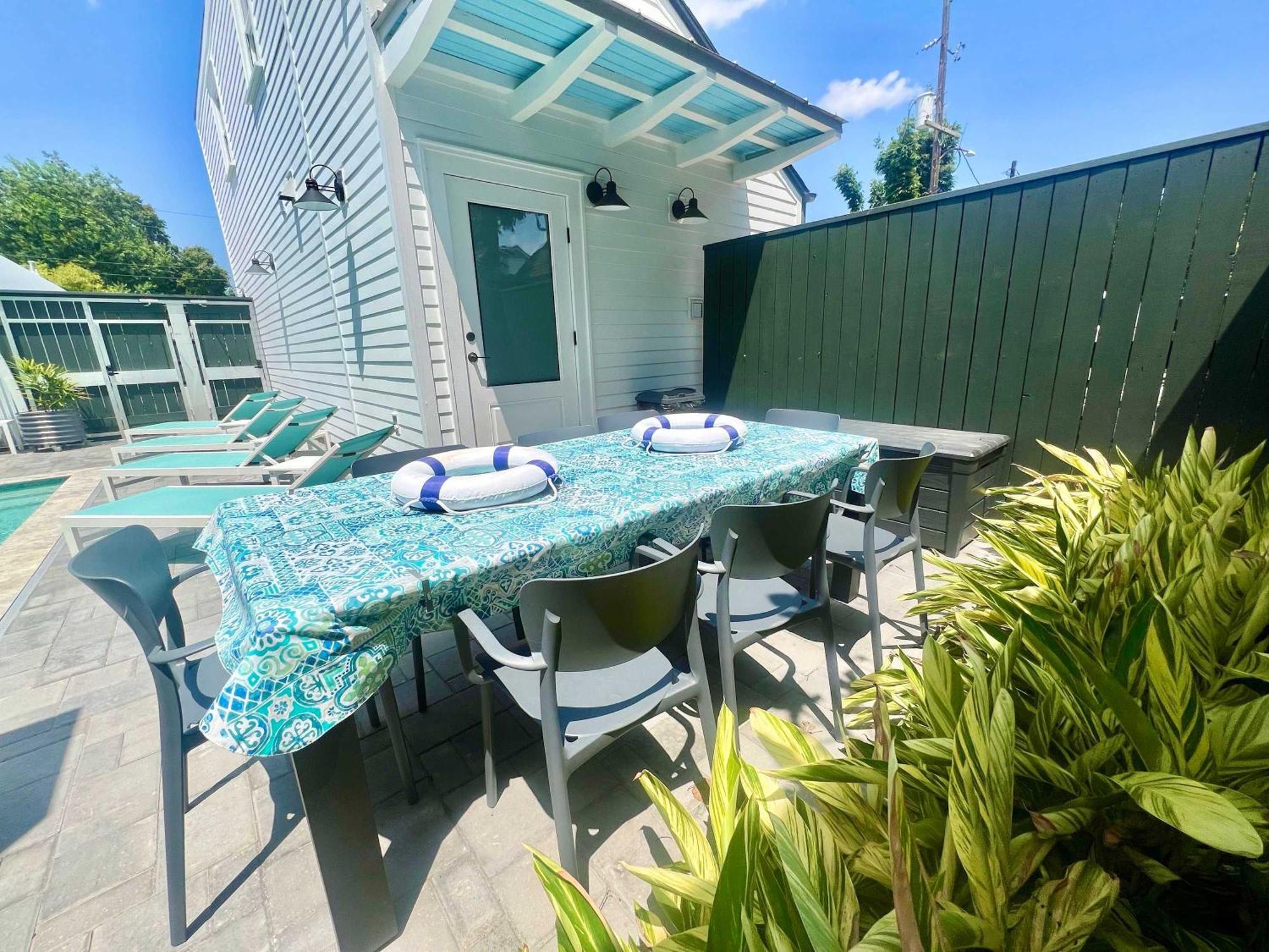 Holiday home The Moon Quonset Hut Vacation Heated & Chilled Pool New Orleans