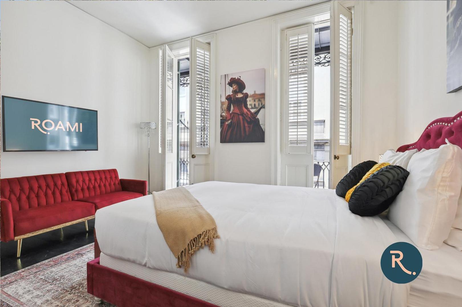 Roami At St. Helene Apartment