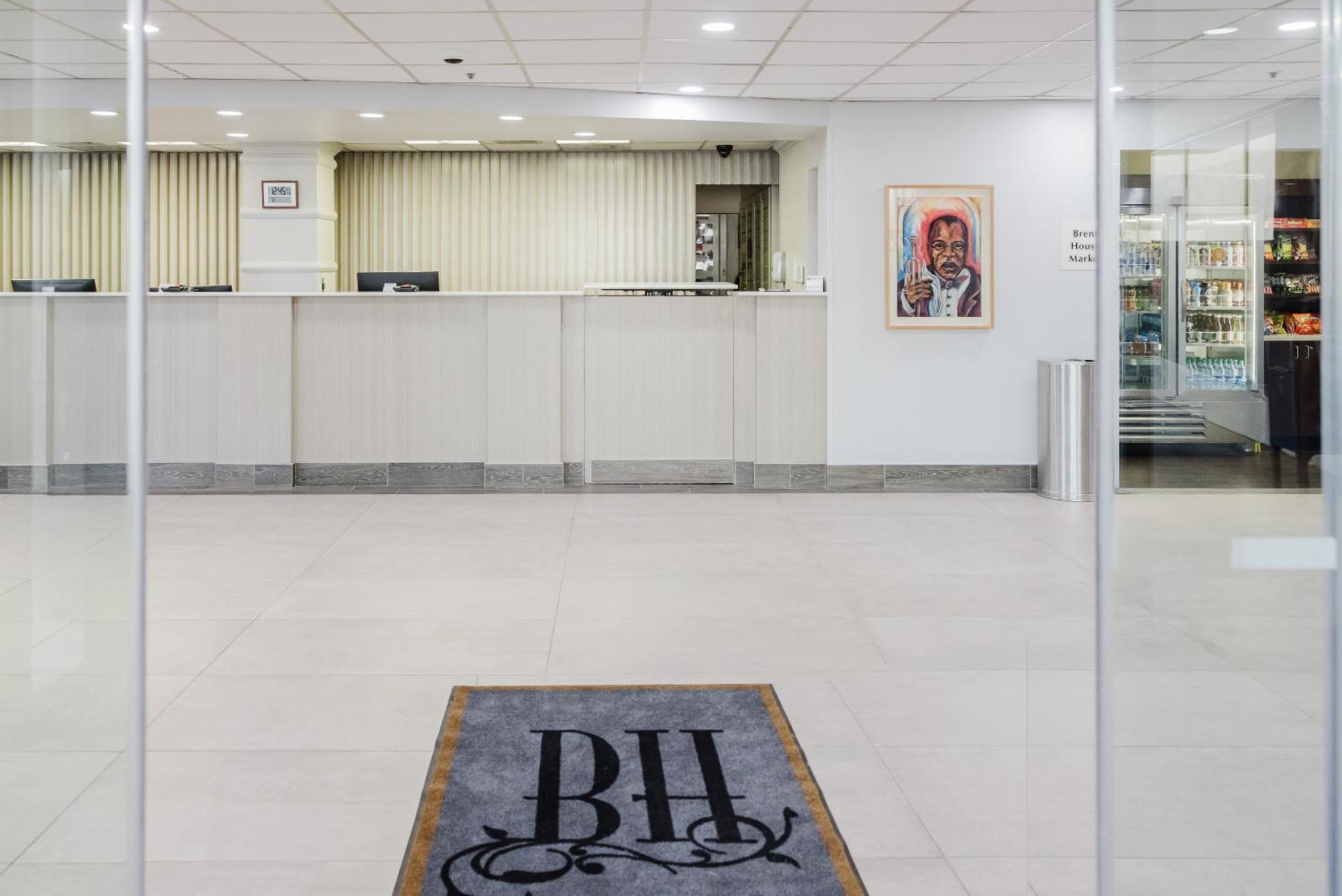 Brent House 3*