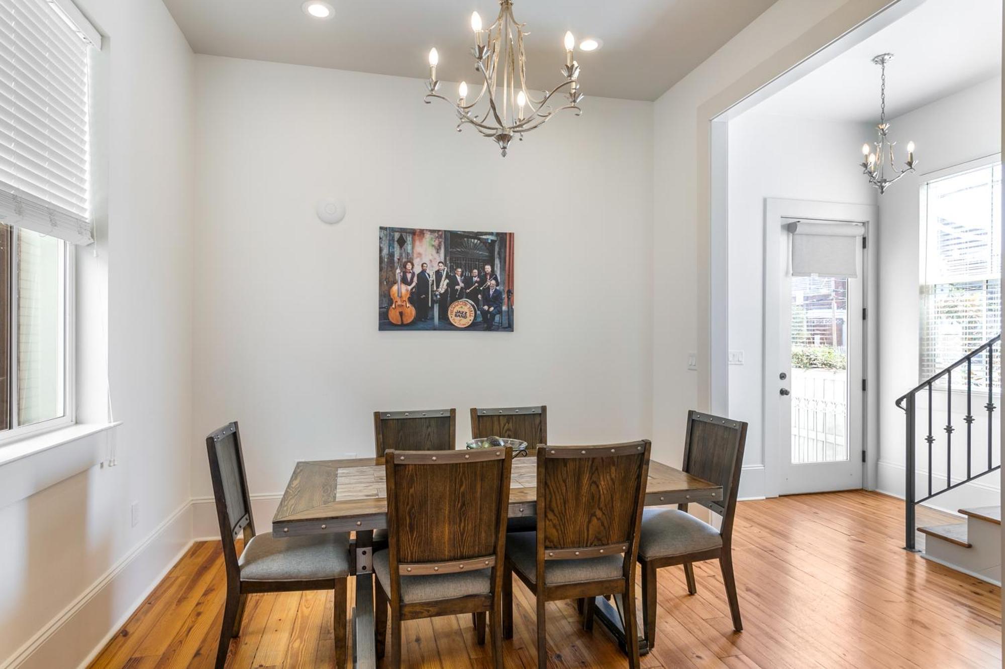Stunning 3br On Carondelet By Hosteeva Apartment