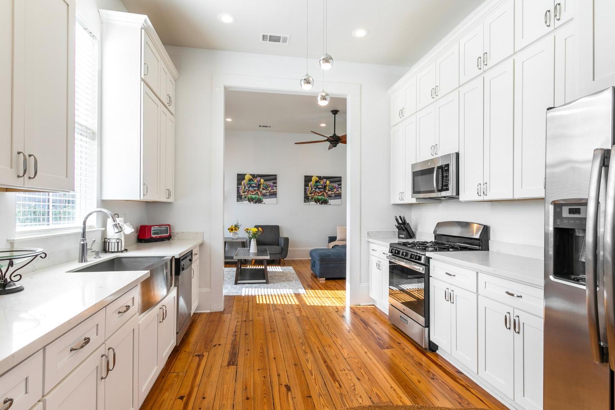 Apartment 3br On Carondelet By Hosteeva New Orleans