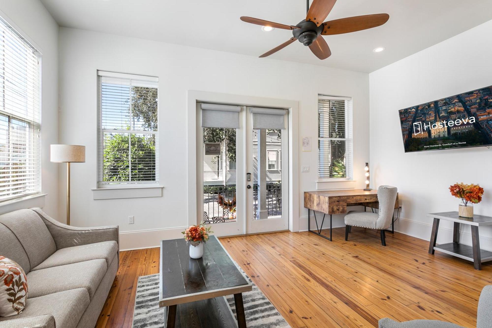 Apartment Stunning 3br On Carondelet By Hosteeva