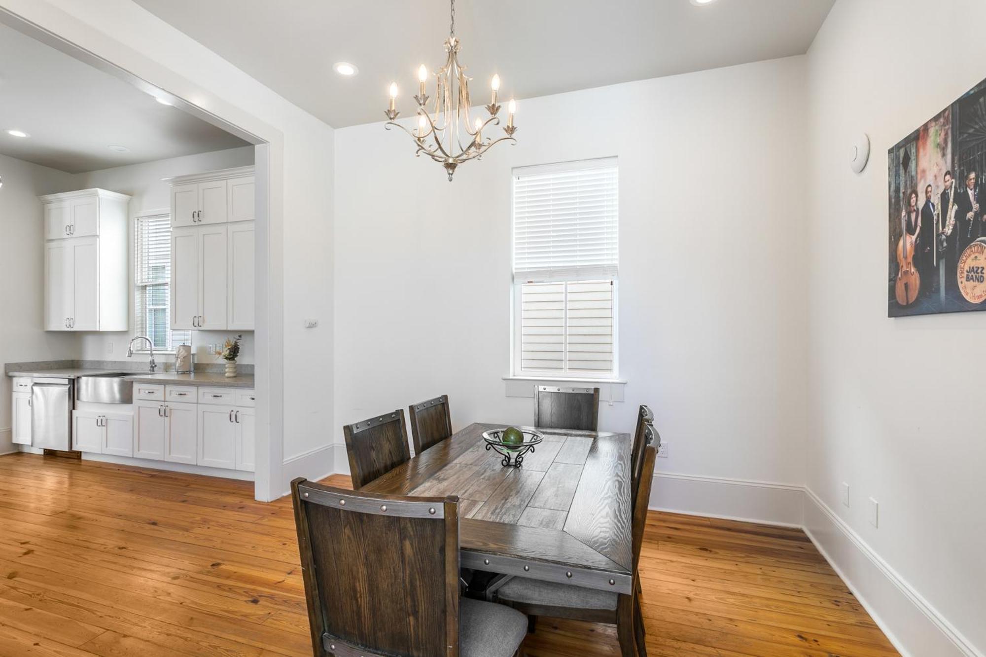 Stunning 3br On Carondelet By Hosteeva Apartment *