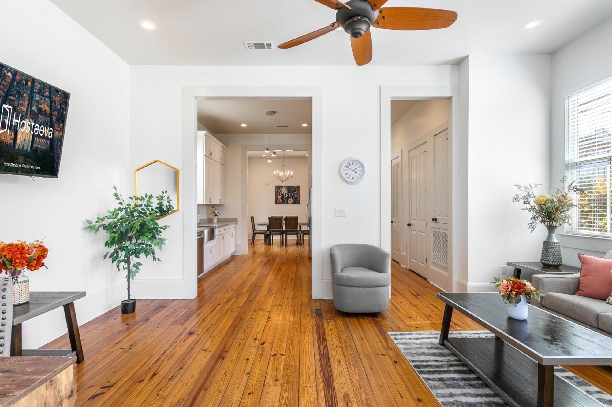 Apartment Stunning 3br On Carondelet By Hosteeva *