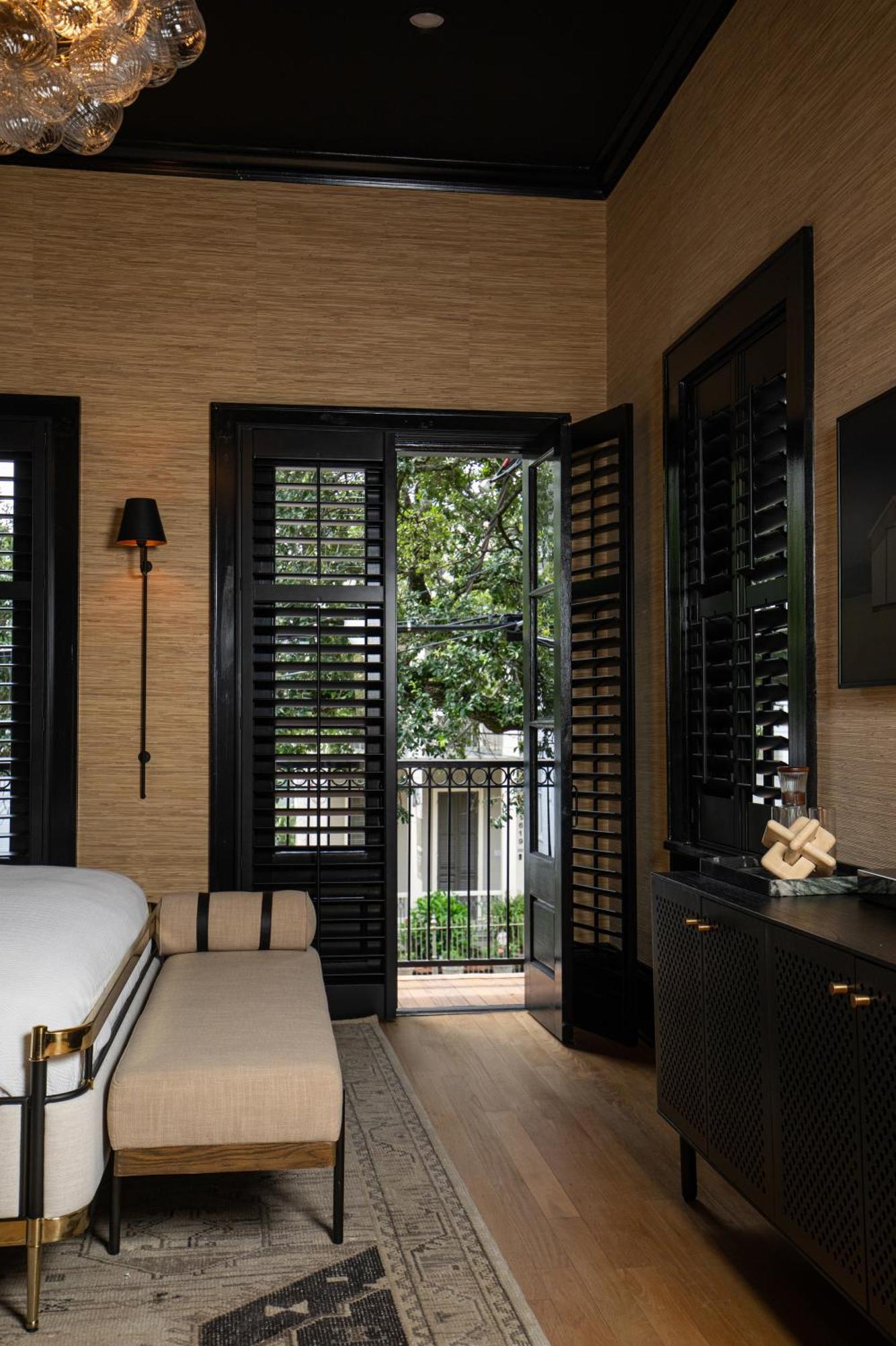 Blackbird Hotel 4*
