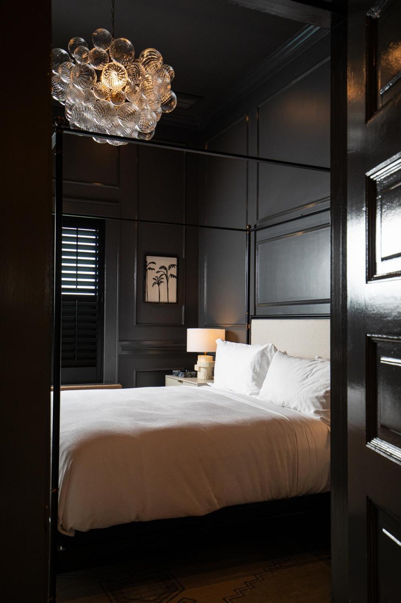 Hotel Blackbird 4*