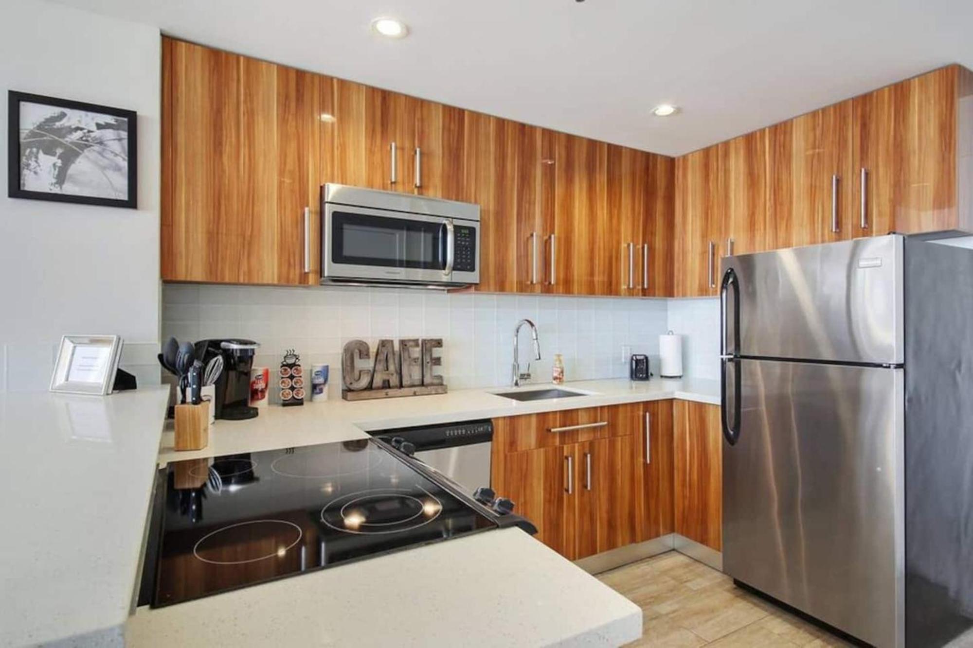 Spacious Modern Near French Quarter *