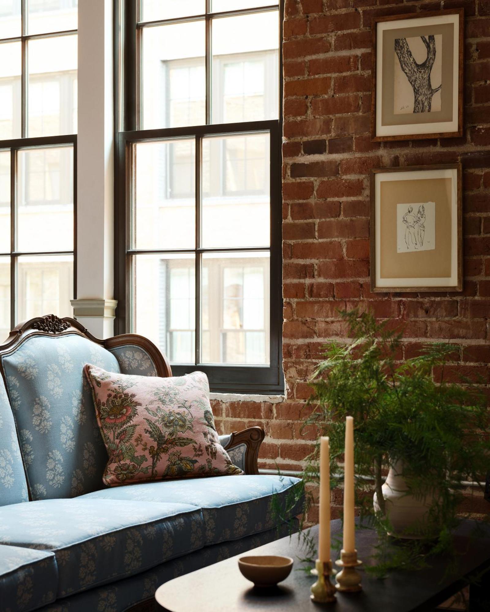 Memoir Warehouse District Hotel 4*