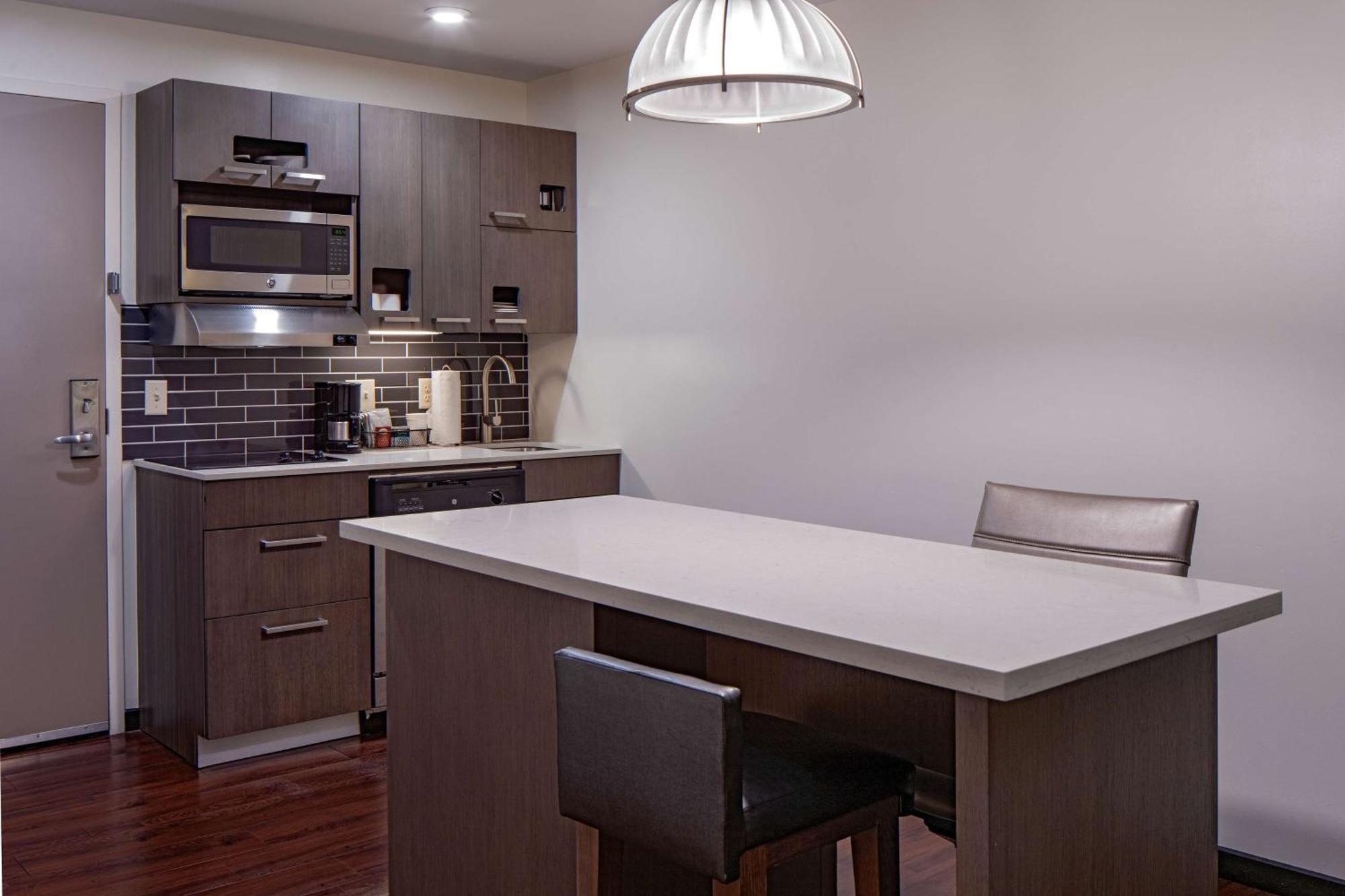 Hyatt House Downtown Hotel 3*