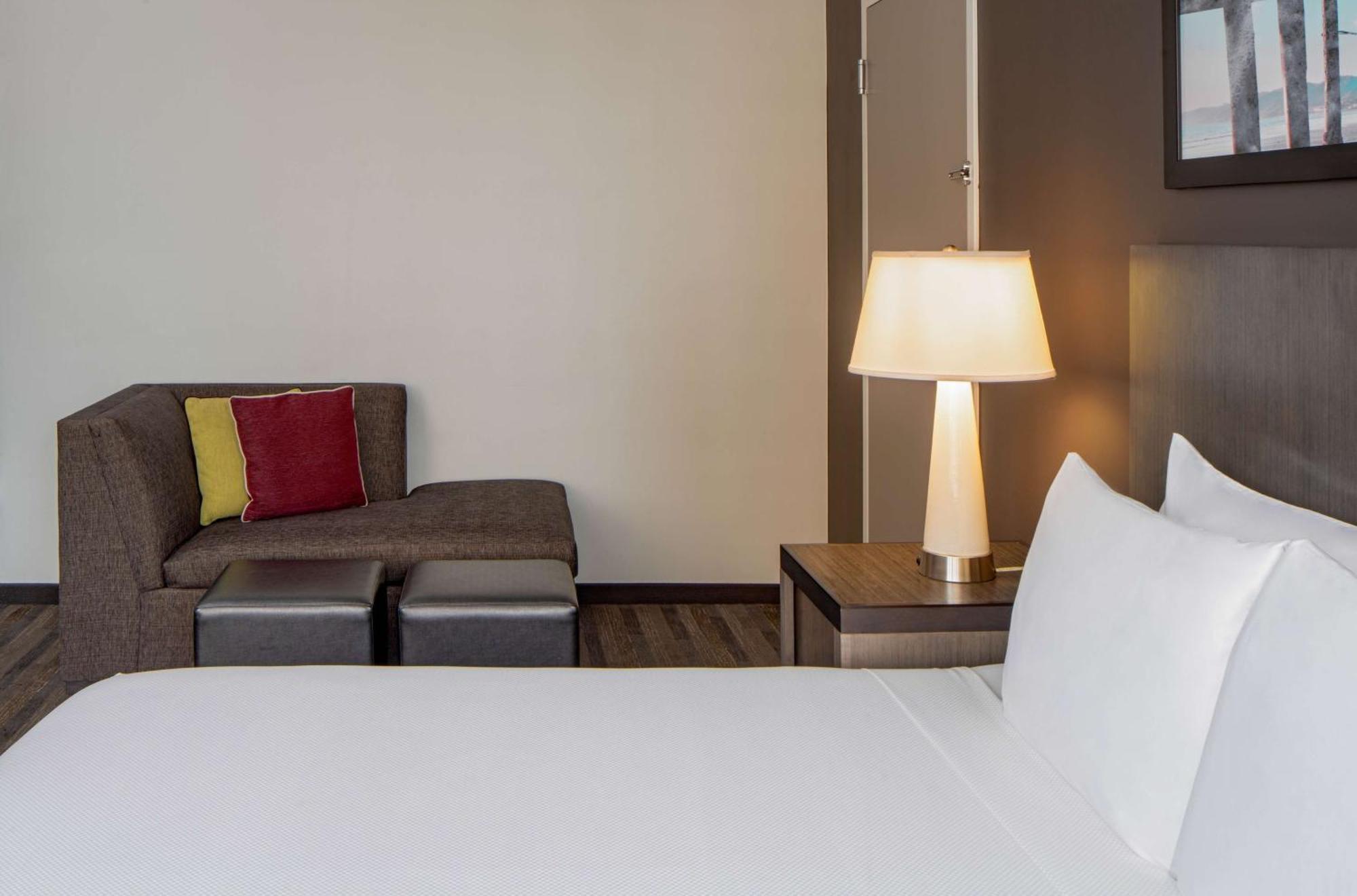 Hyatt House Downtown Hotel New Orleans