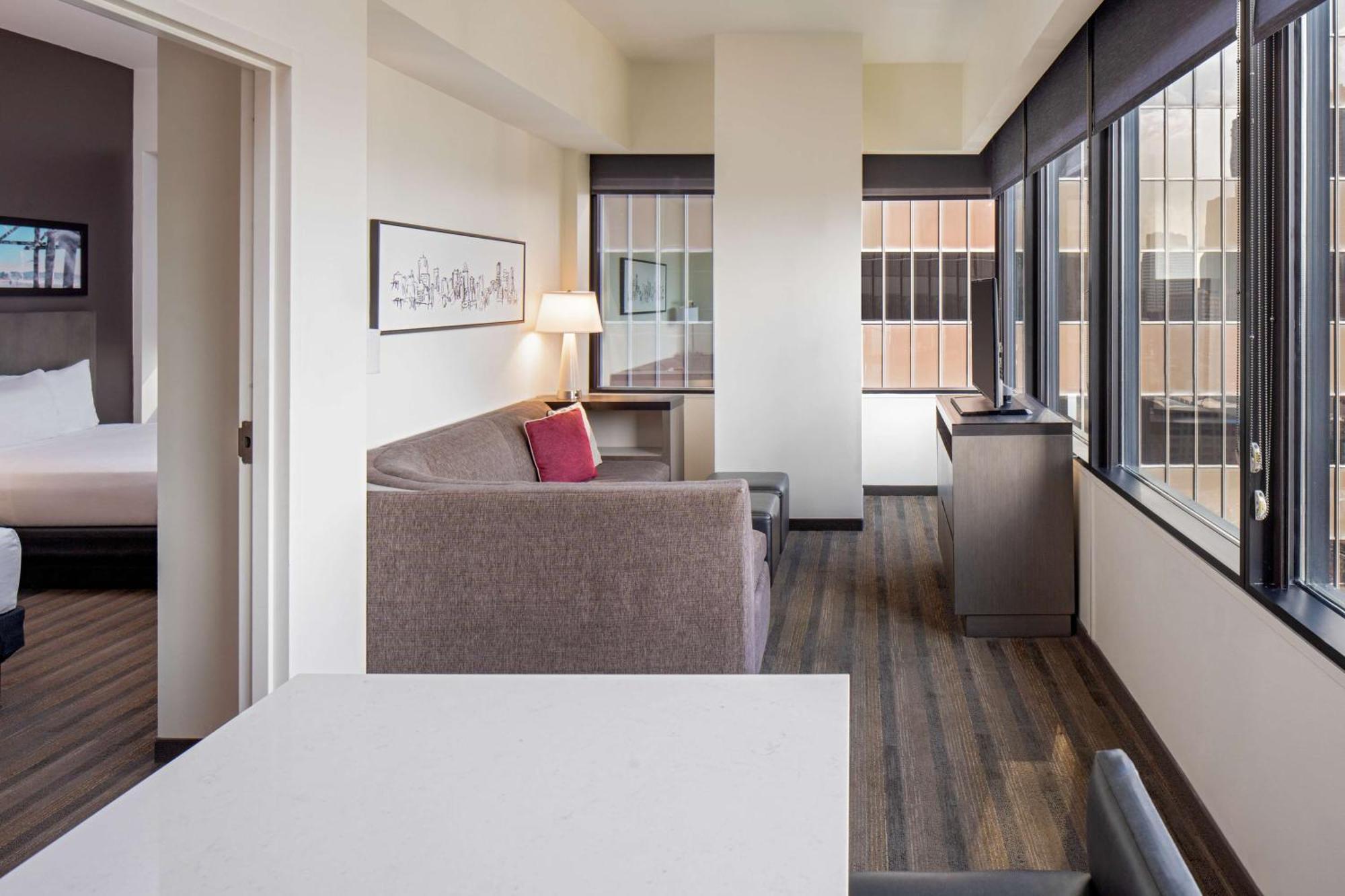 Hyatt House Downtown Hotel 3*