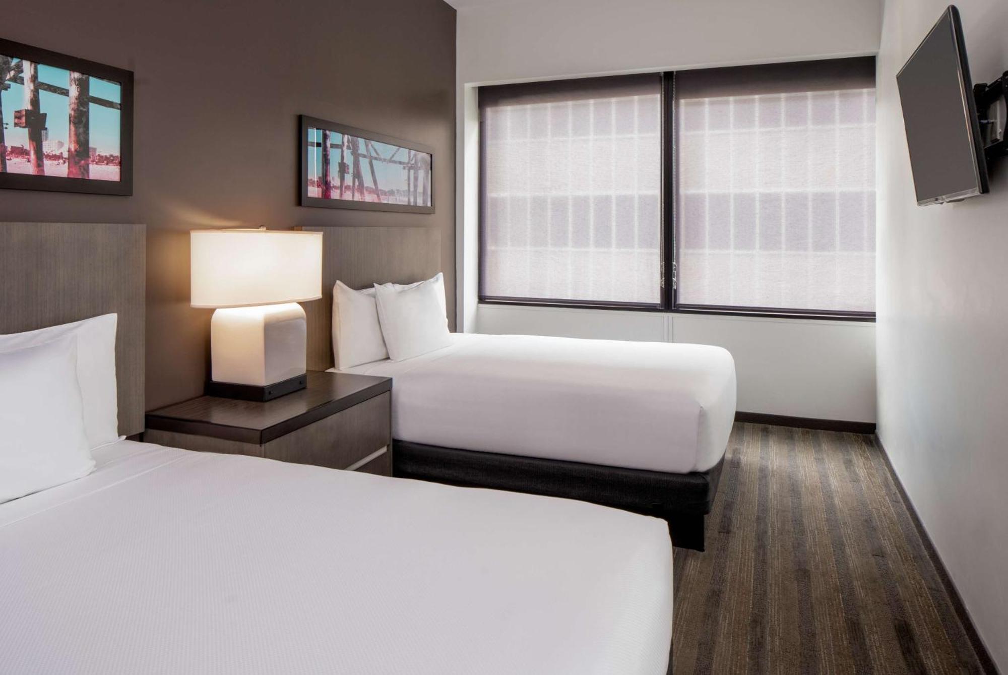 Hyatt House Downtown 3*