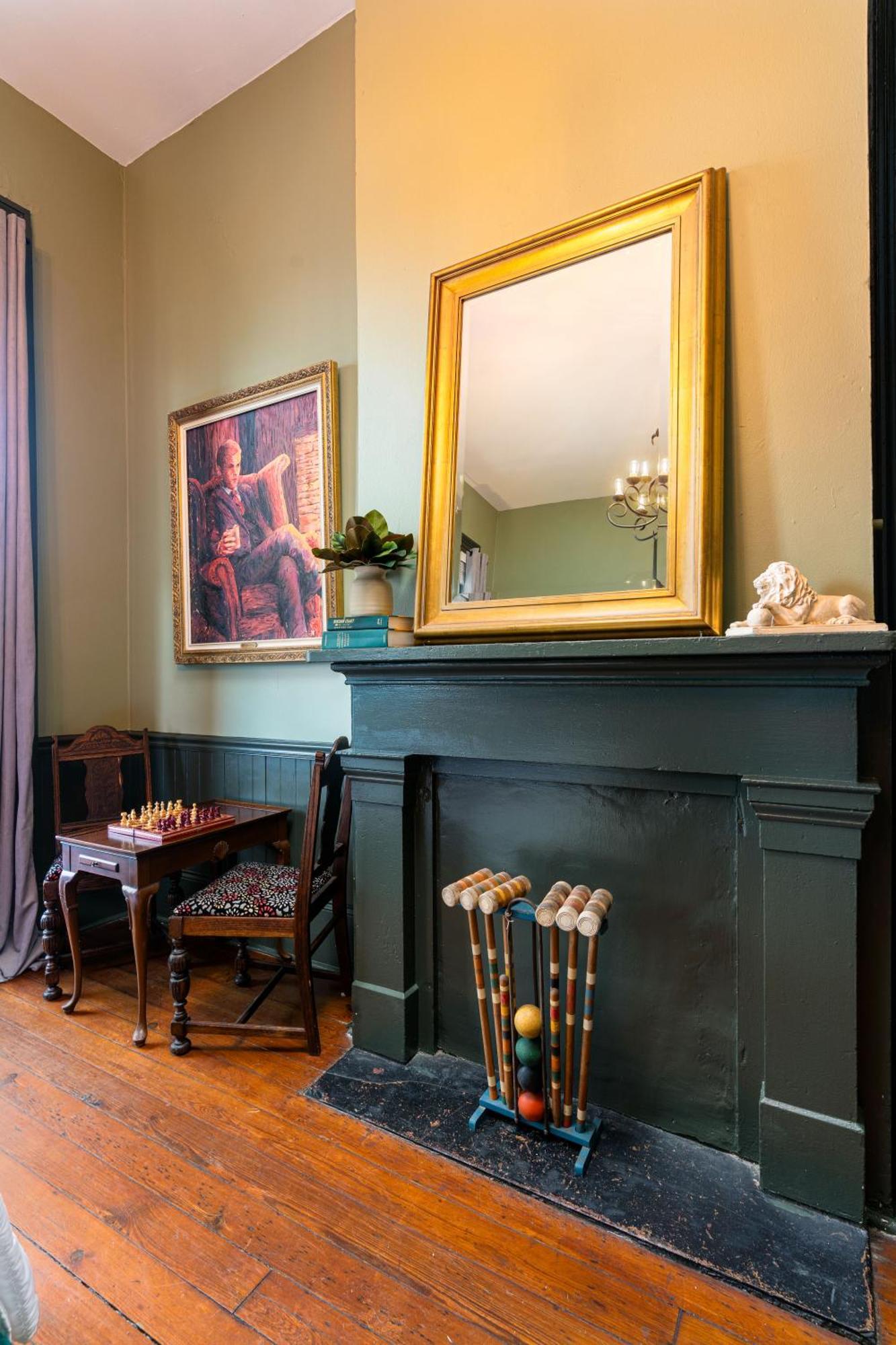 The Mansion On Royal Hotel 3*