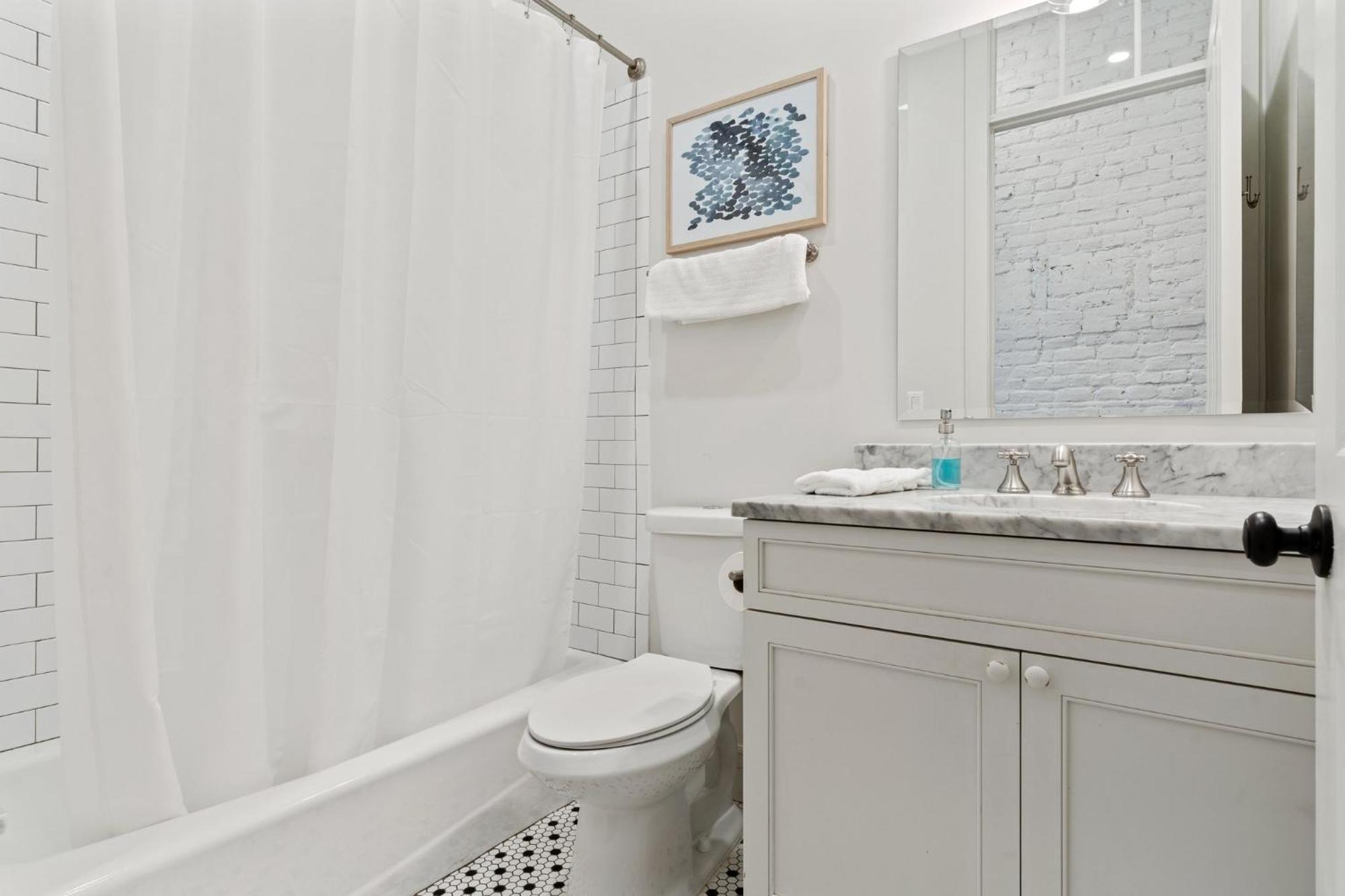 4br Gem On Gravier Close To Dining & Souvenirs *