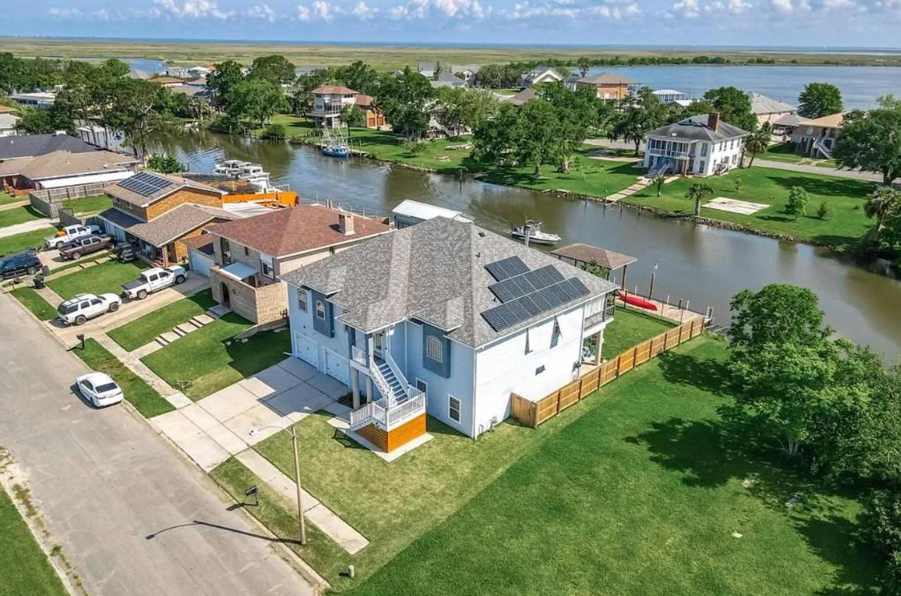 Dirty South Bayou * New Orleans