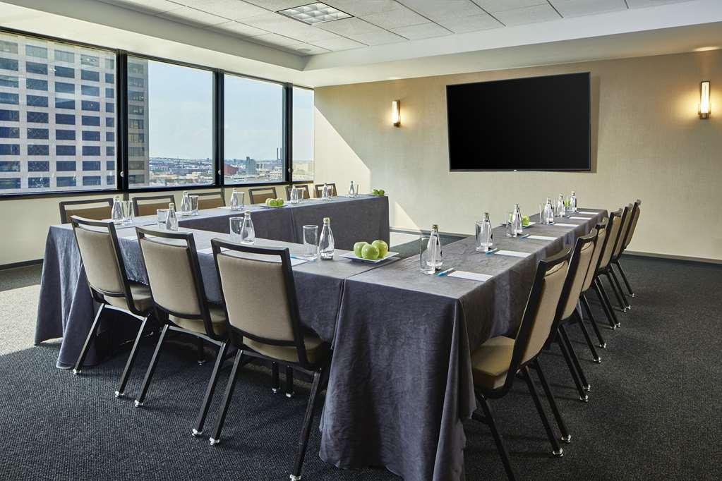 Hotel Hyatt House Downtown 3*