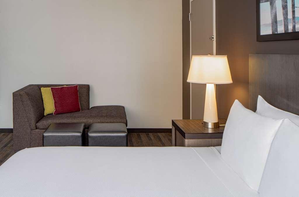 Hyatt House Downtown Hotel New Orleans