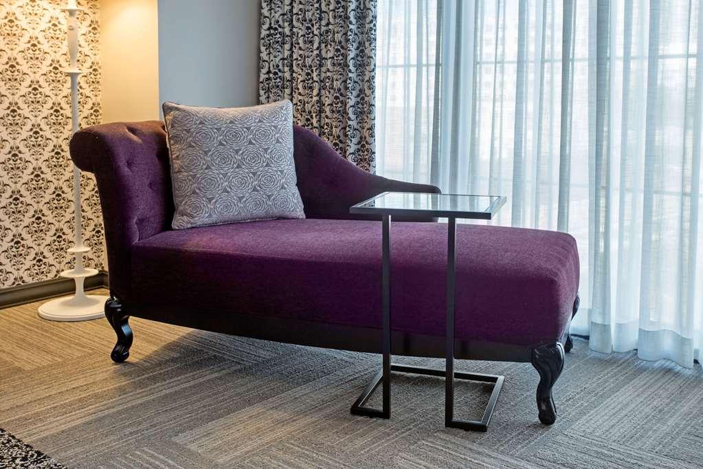 Cambria Downtown Warehouse District Hotel 4*