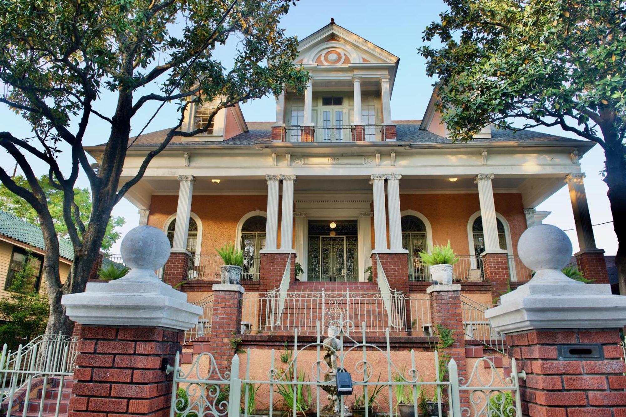 The Happy House *
