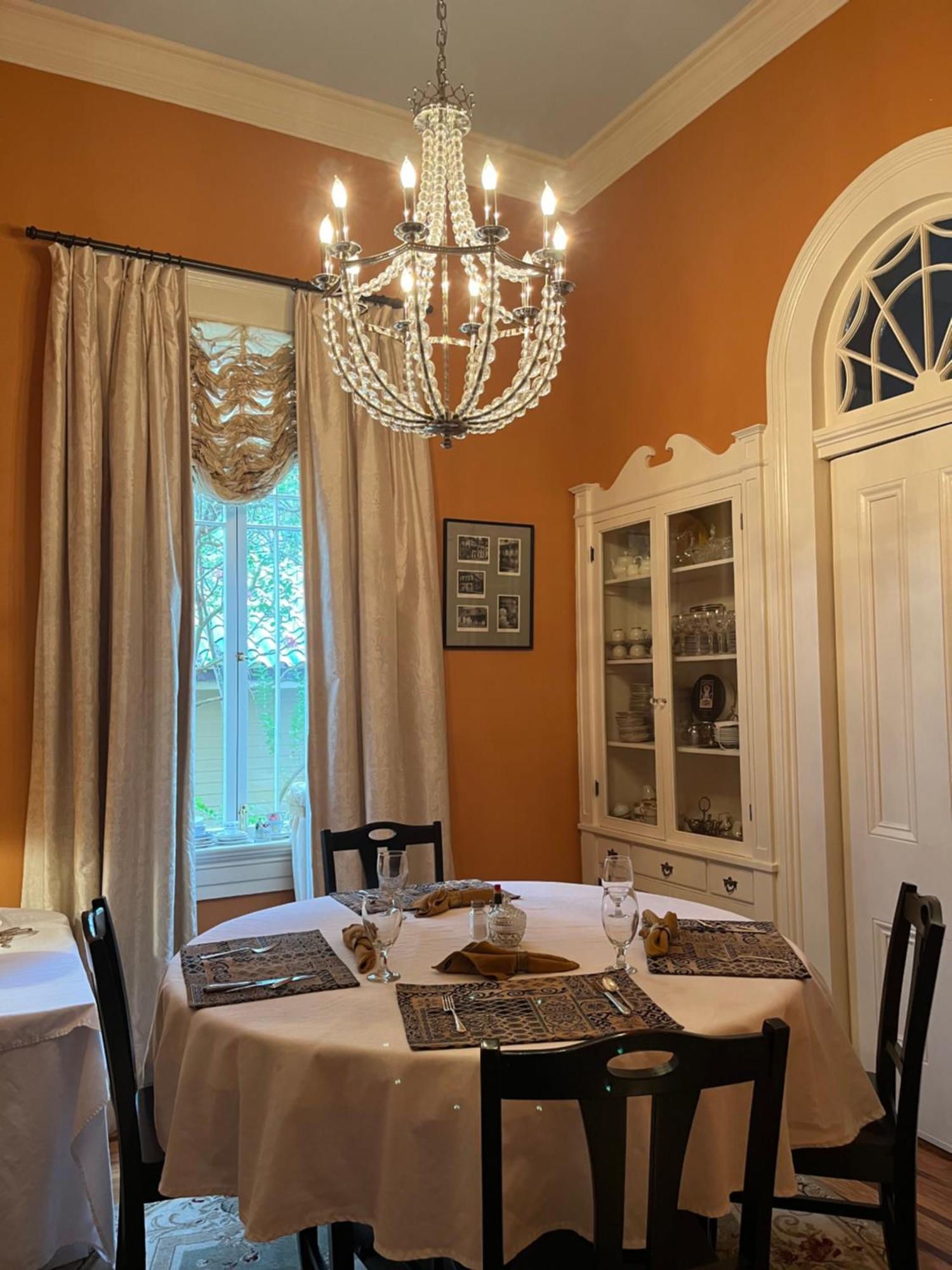 Bed & Breakfast The Happy House New Orleans