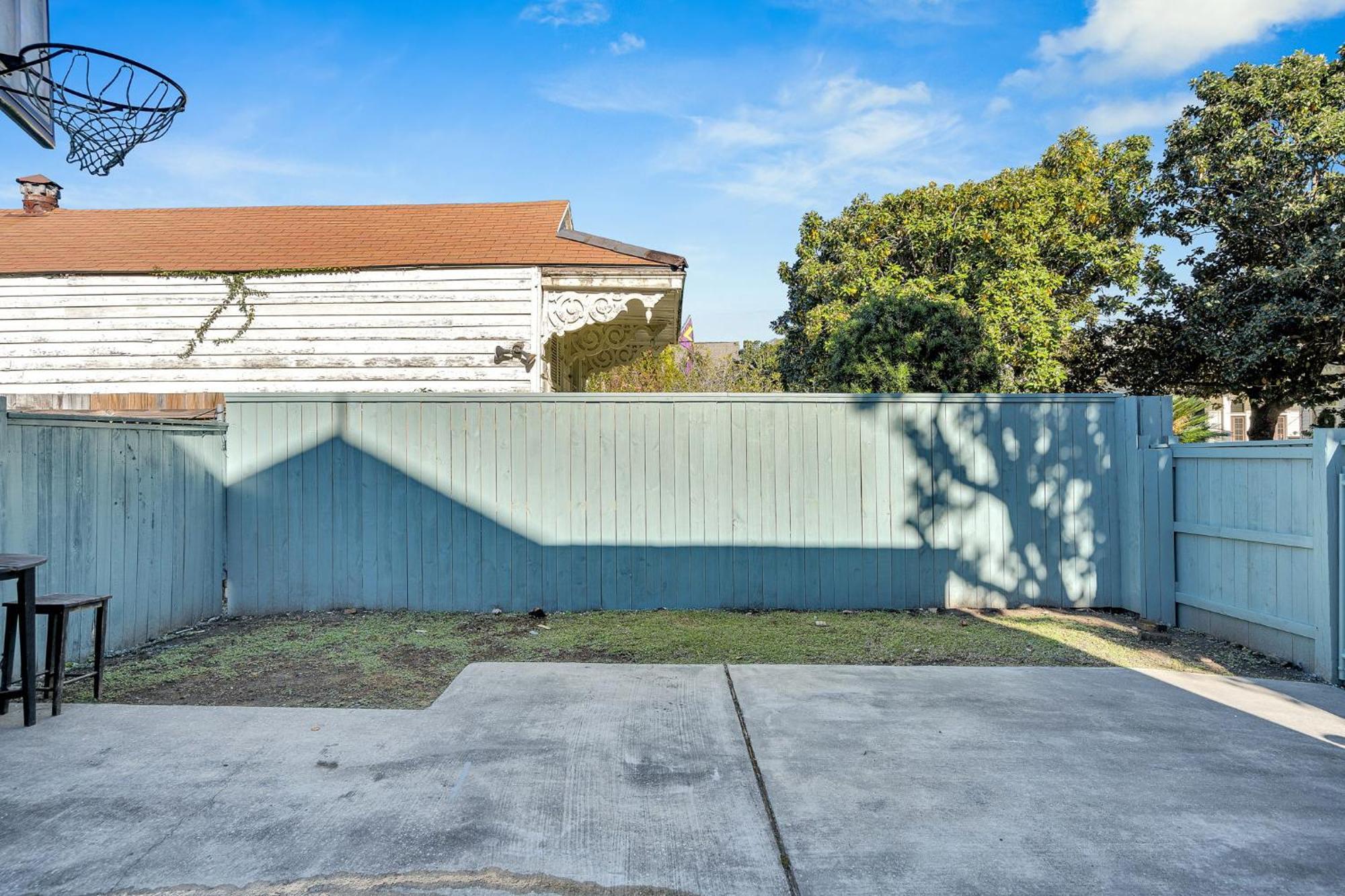 3 Bedroom - Uptown Funk Retreat Apartment New Orleans