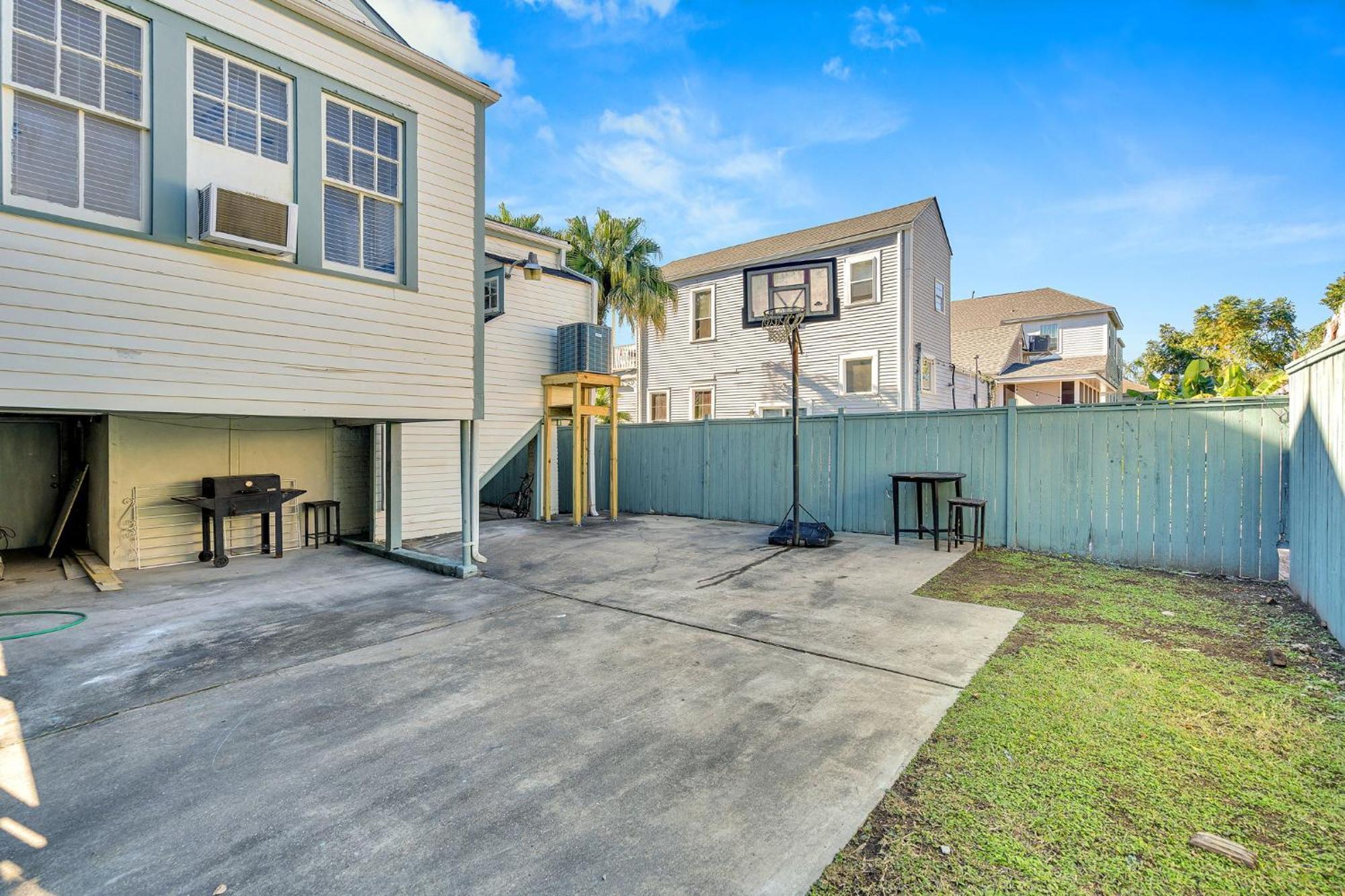 3 Bedroom - Uptown Funk Retreat * New Orleans