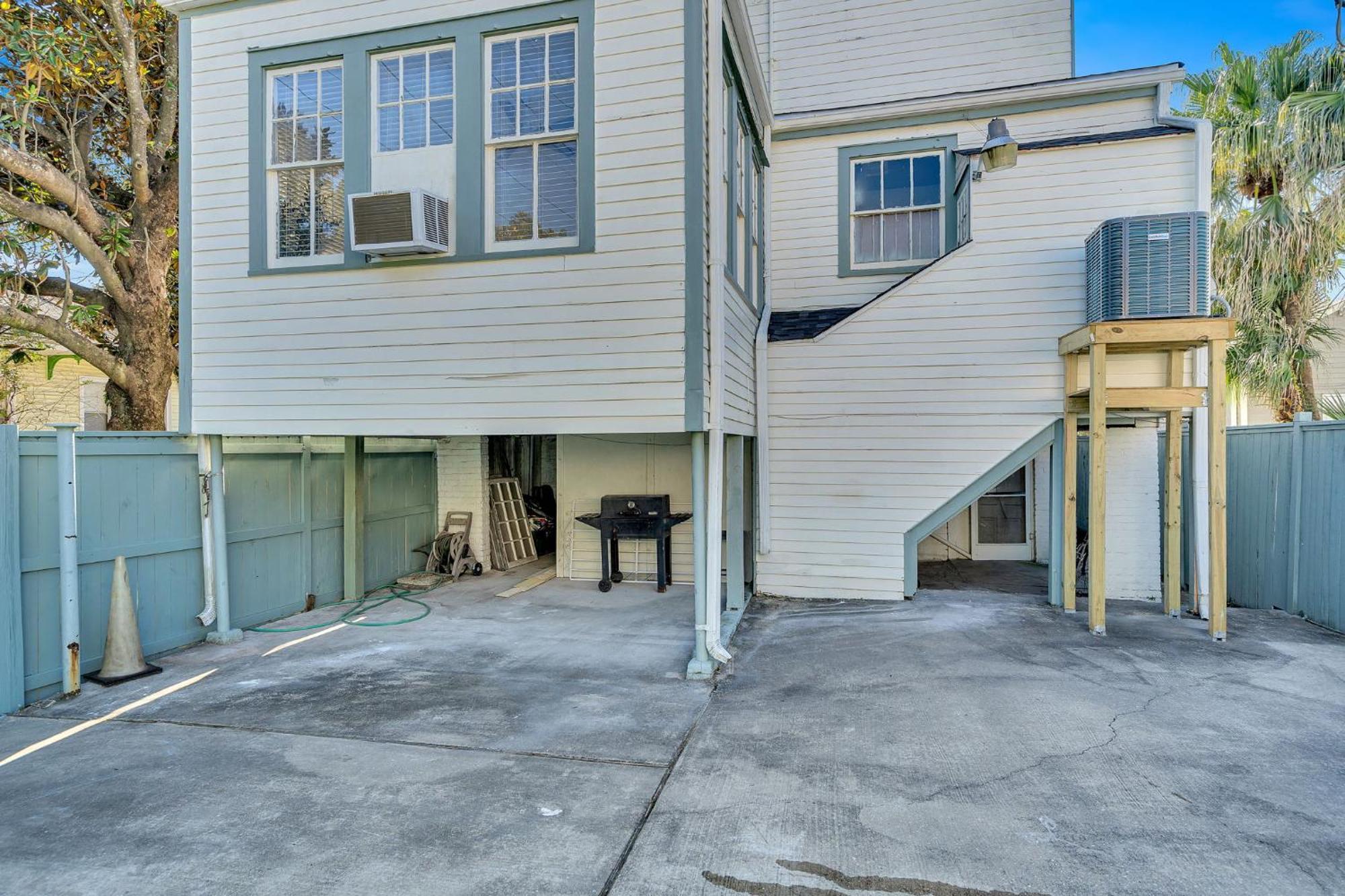 Apartment 3 Bedroom - Uptown Funk Retreat