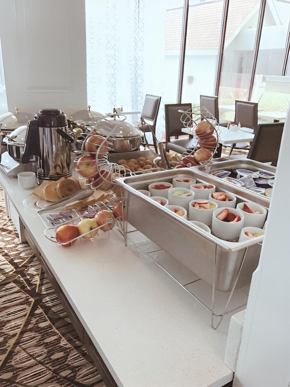 Express By Marriott Hotel 3*