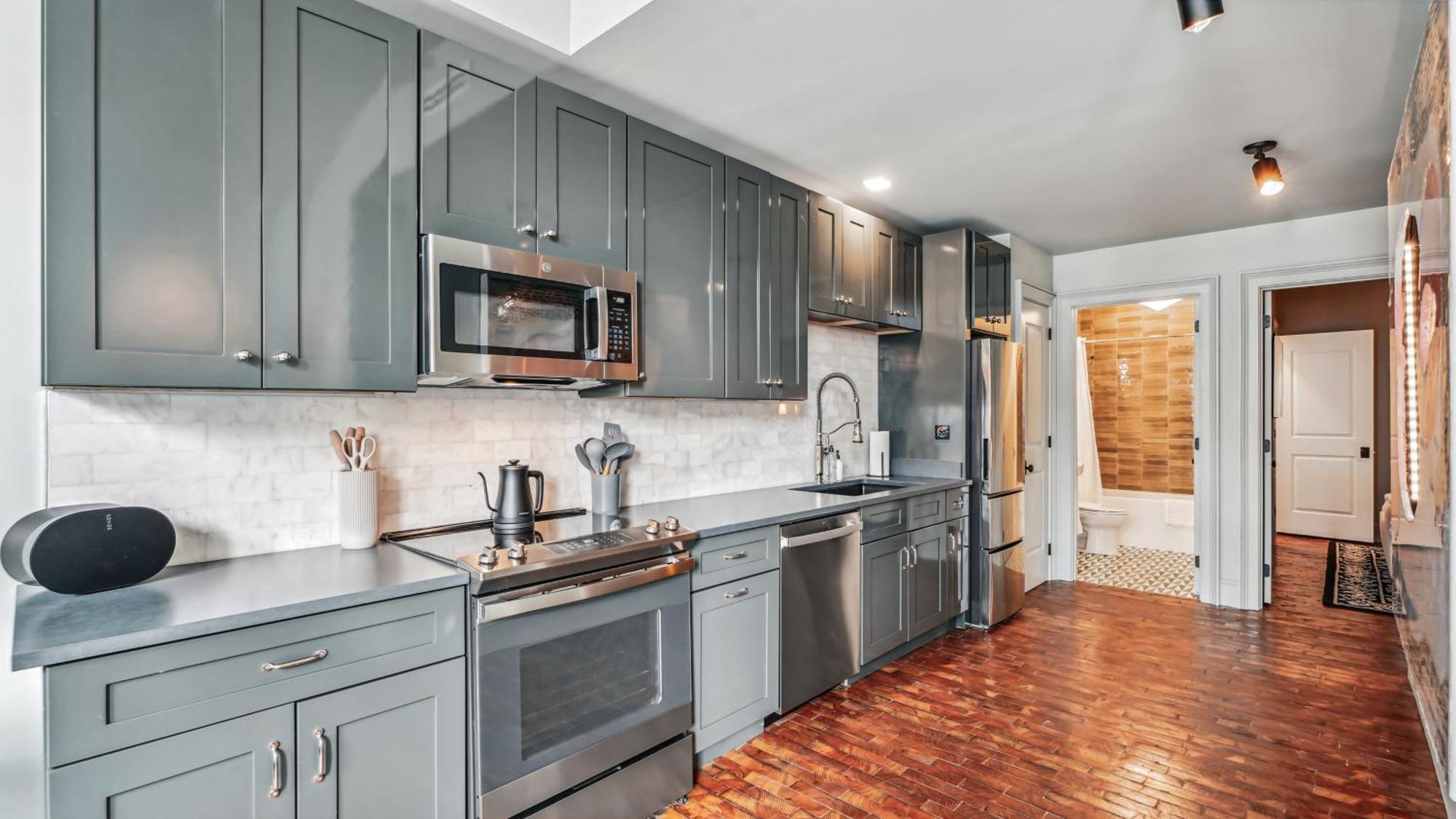 The Mary Beth & Gallery Apartment New Orleans