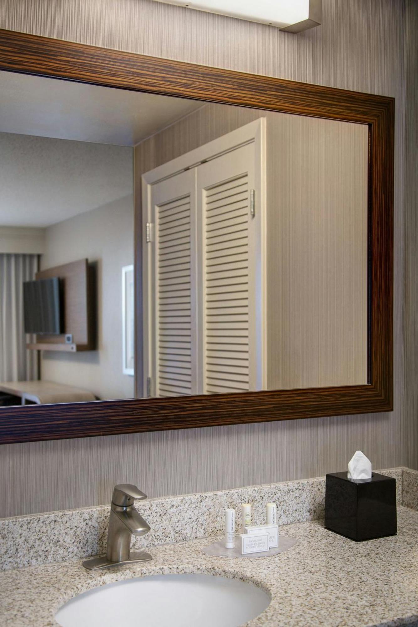 Hotel Courtyard By Marriott Warehouse Arts District 3*