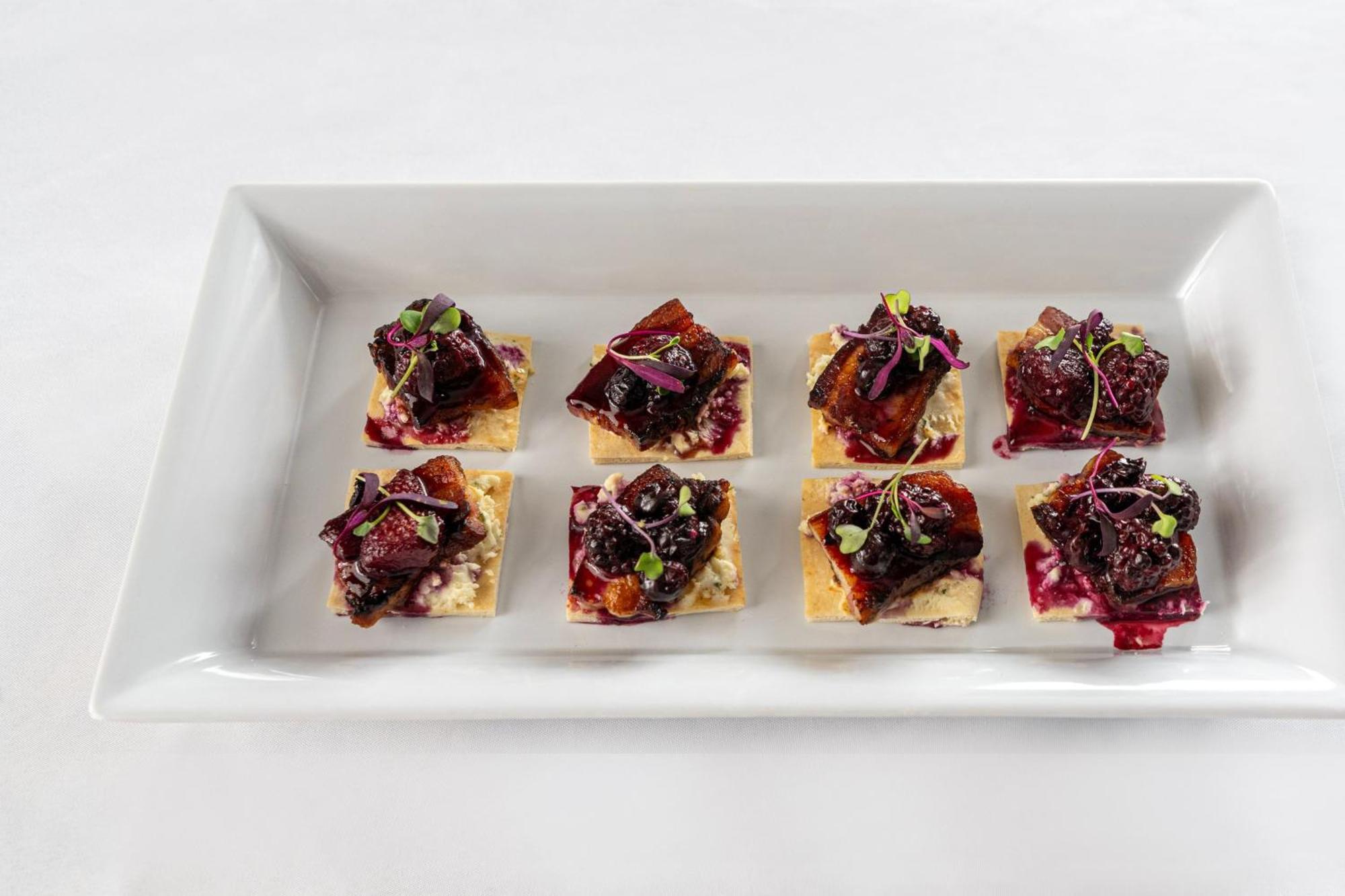 Le Pavillon, New Orleans, A Tribute Portfolio