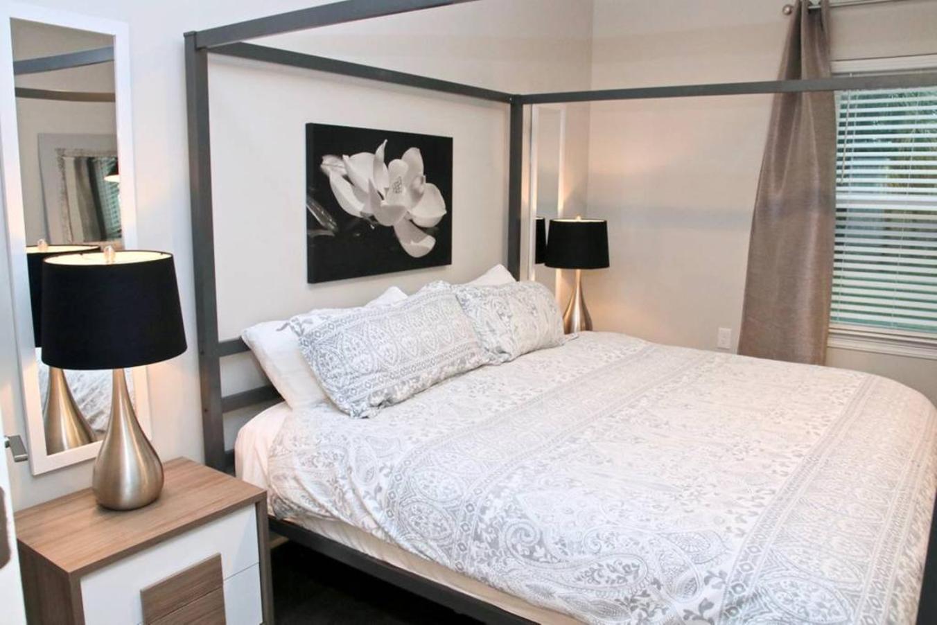 Charming 3br Mid-city W Chef's Kitchen & Private * New Orleans