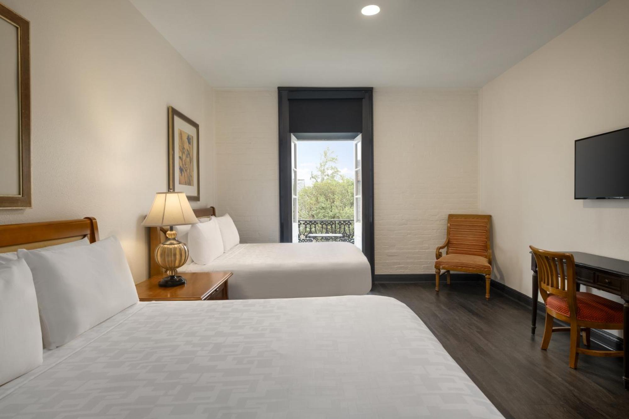 Inn Le Richelieu In The French Quarter New Orleans