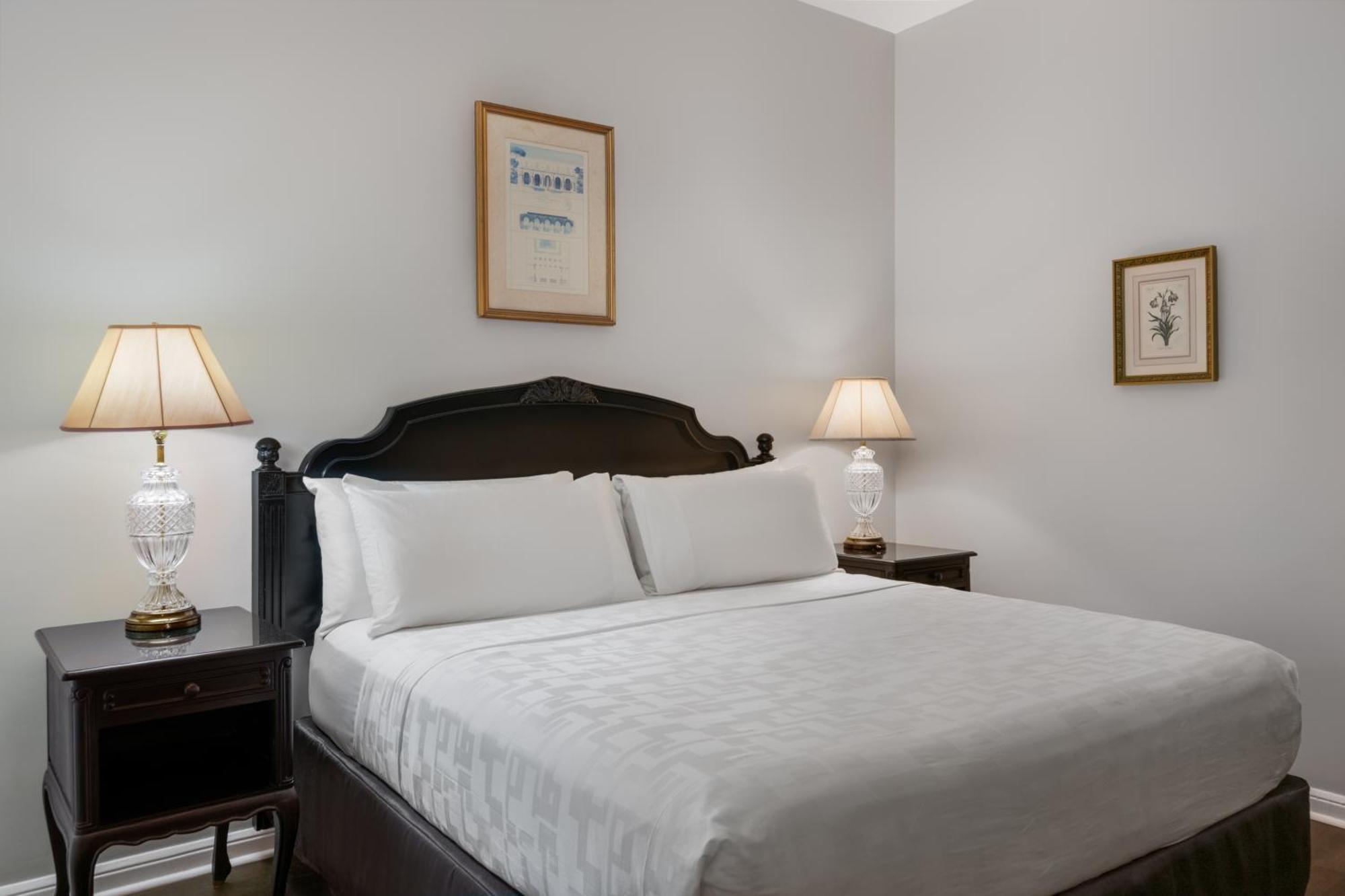 Chateau Hotel 3*