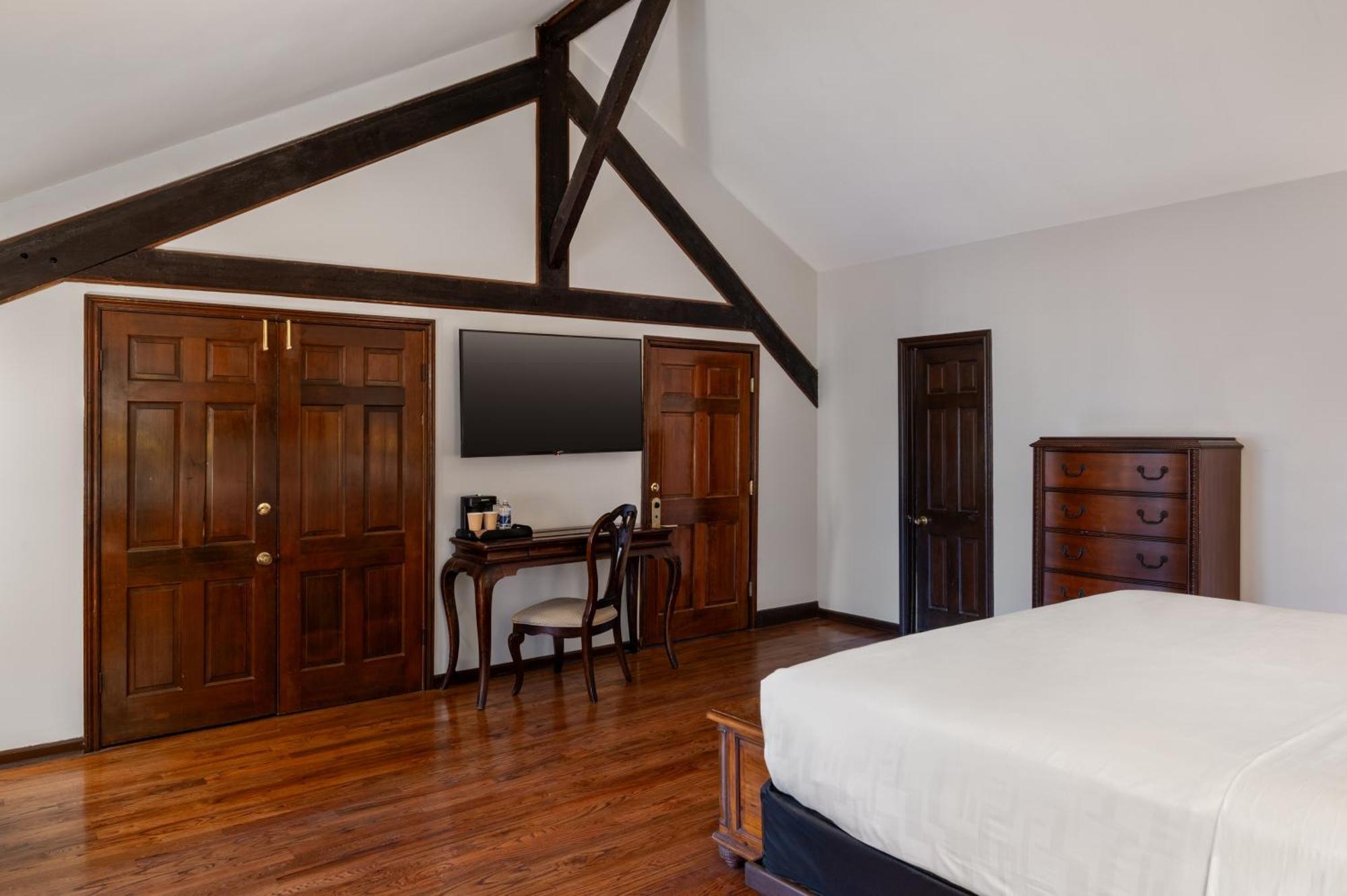 Hotel Chateau 3*