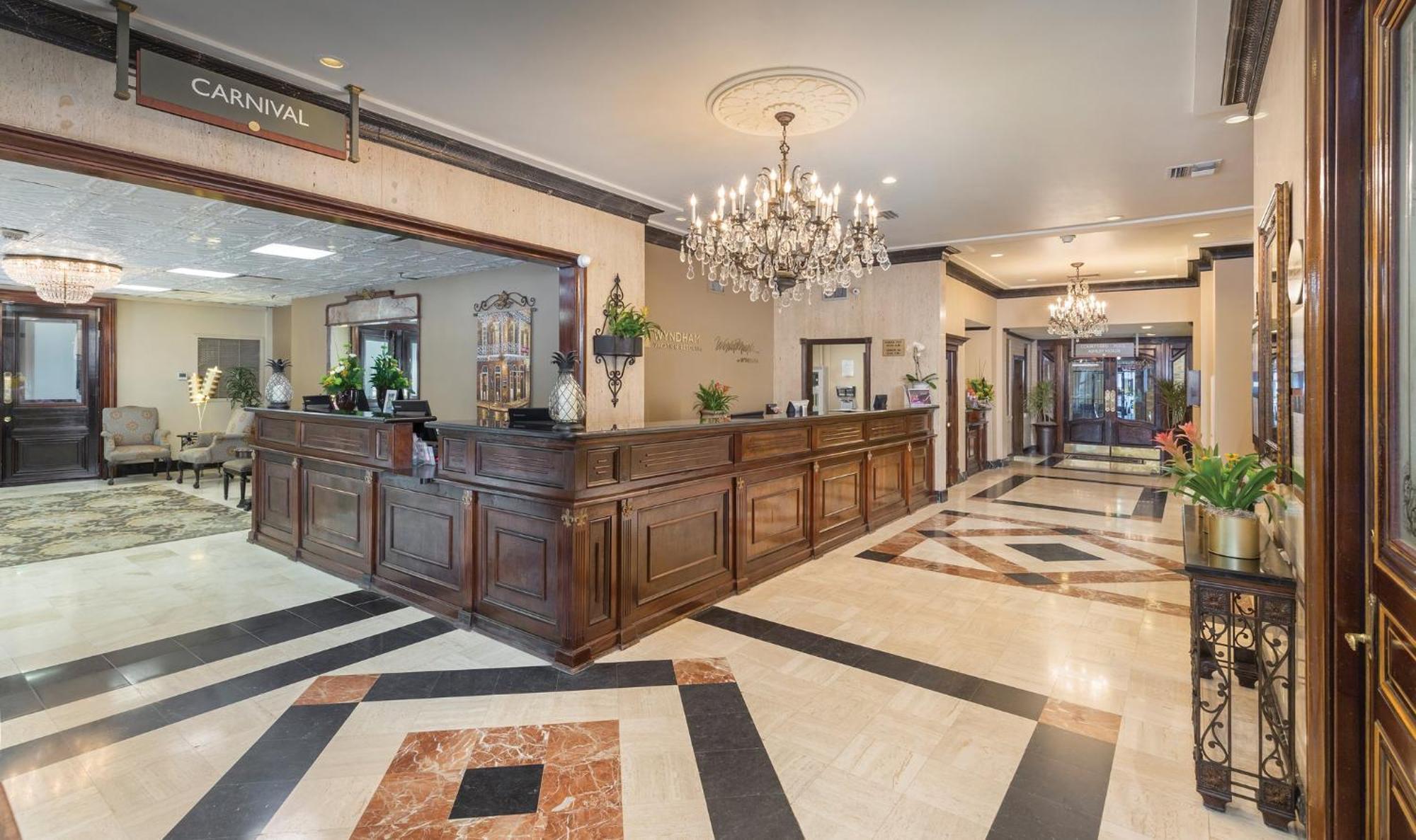 Club Wyndham Avenue Plaza 3*