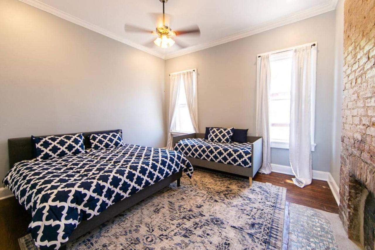 Claiborne Historic Victorian Mansion B - 5 Bed-3 Bath Apartment