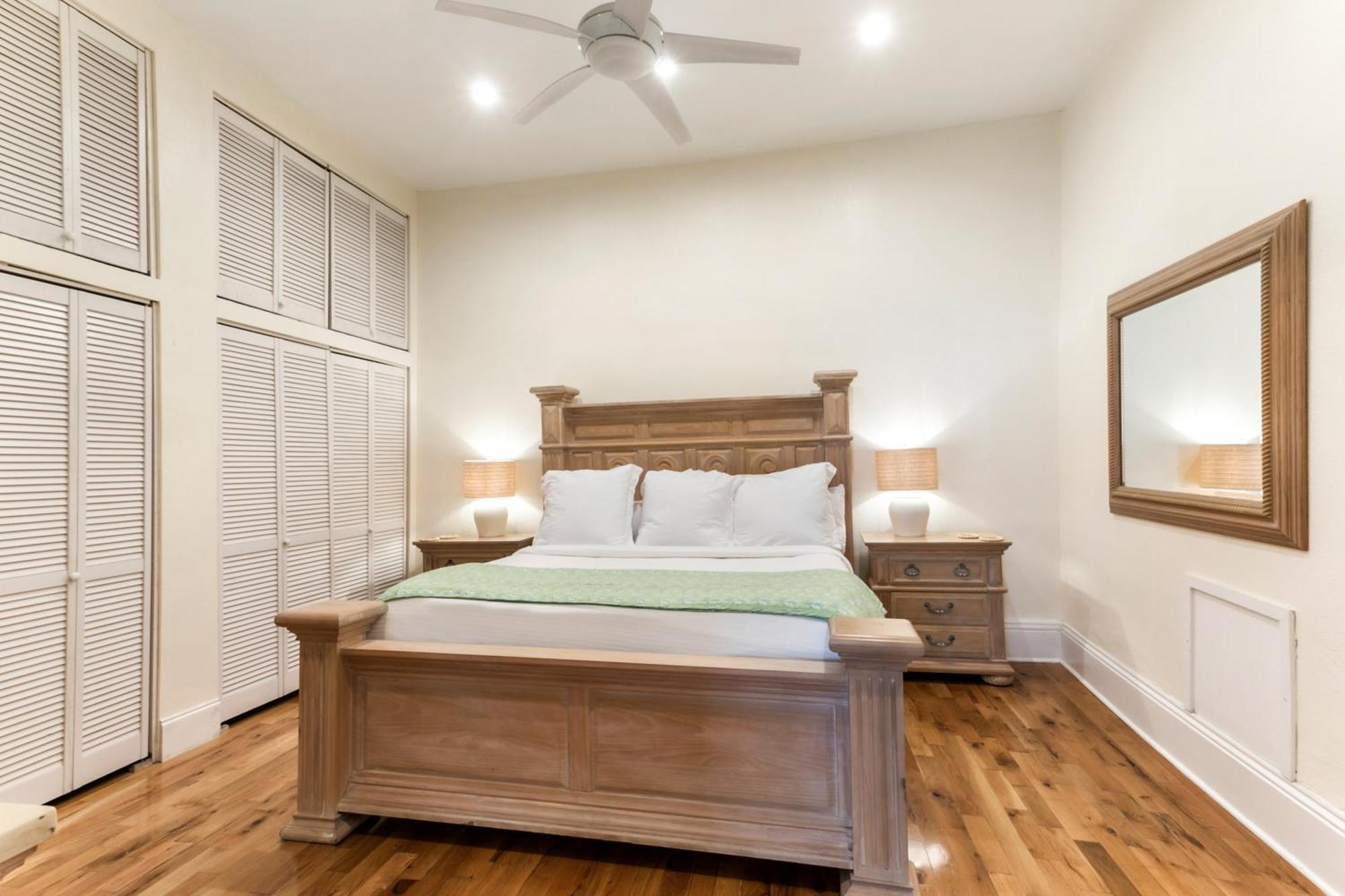 Apartment Spacious 3br Downtown In