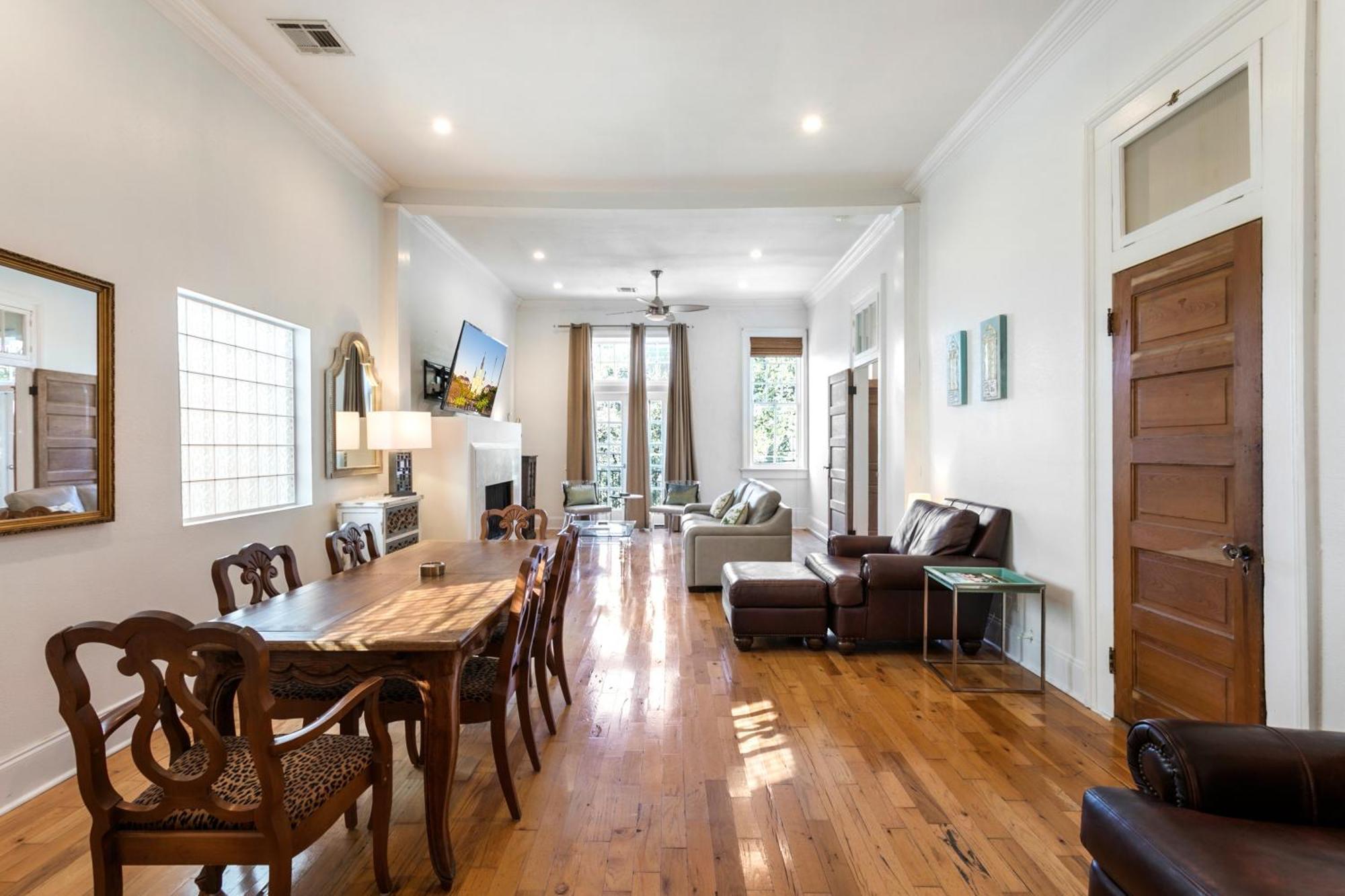 Apartment Spacious 3br Downtown In New Orleans
