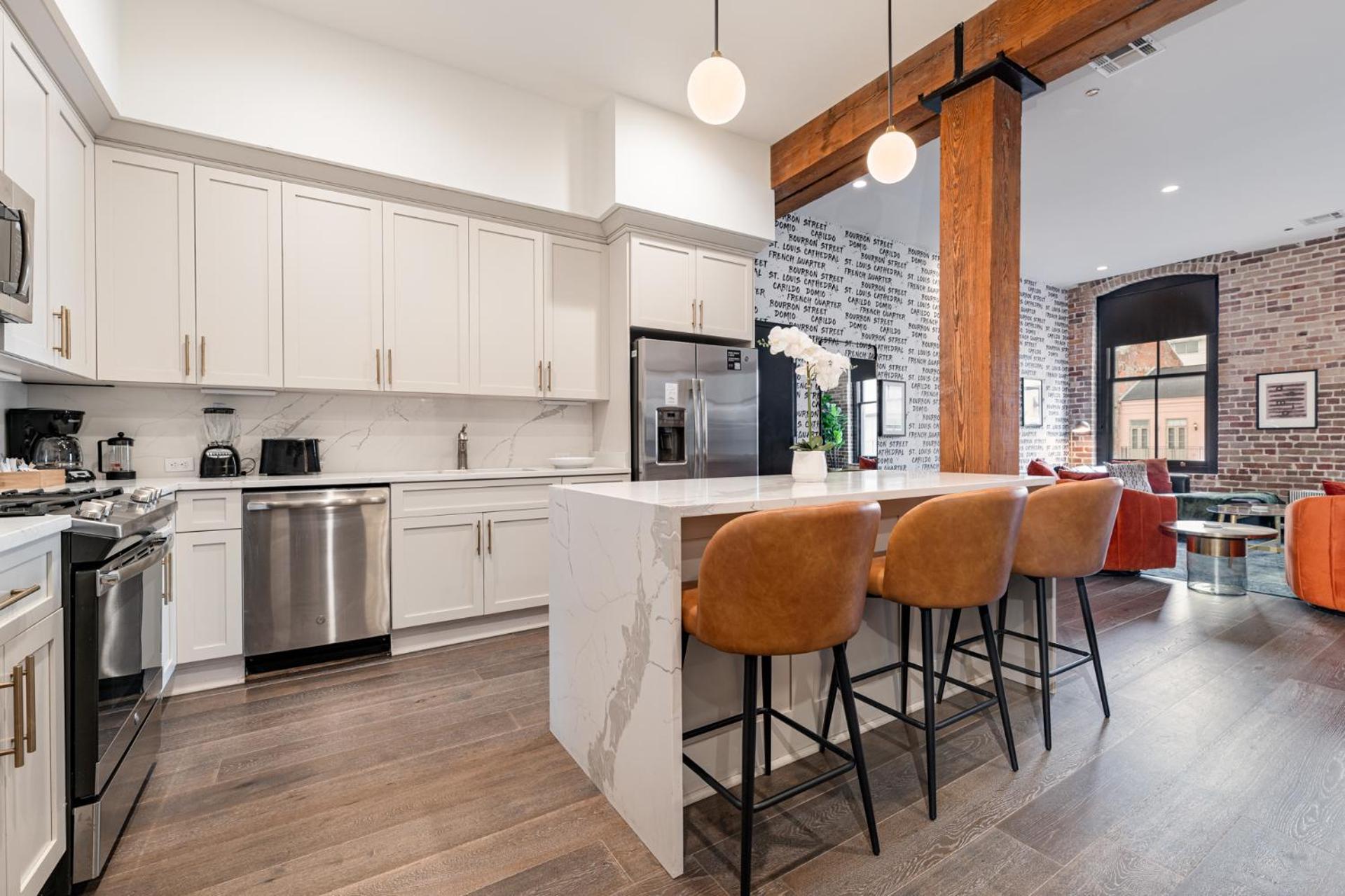 Downtown 4bd4ba With 2 Queen Sleeper Sofas Connecting Unit Perfect For Groups *