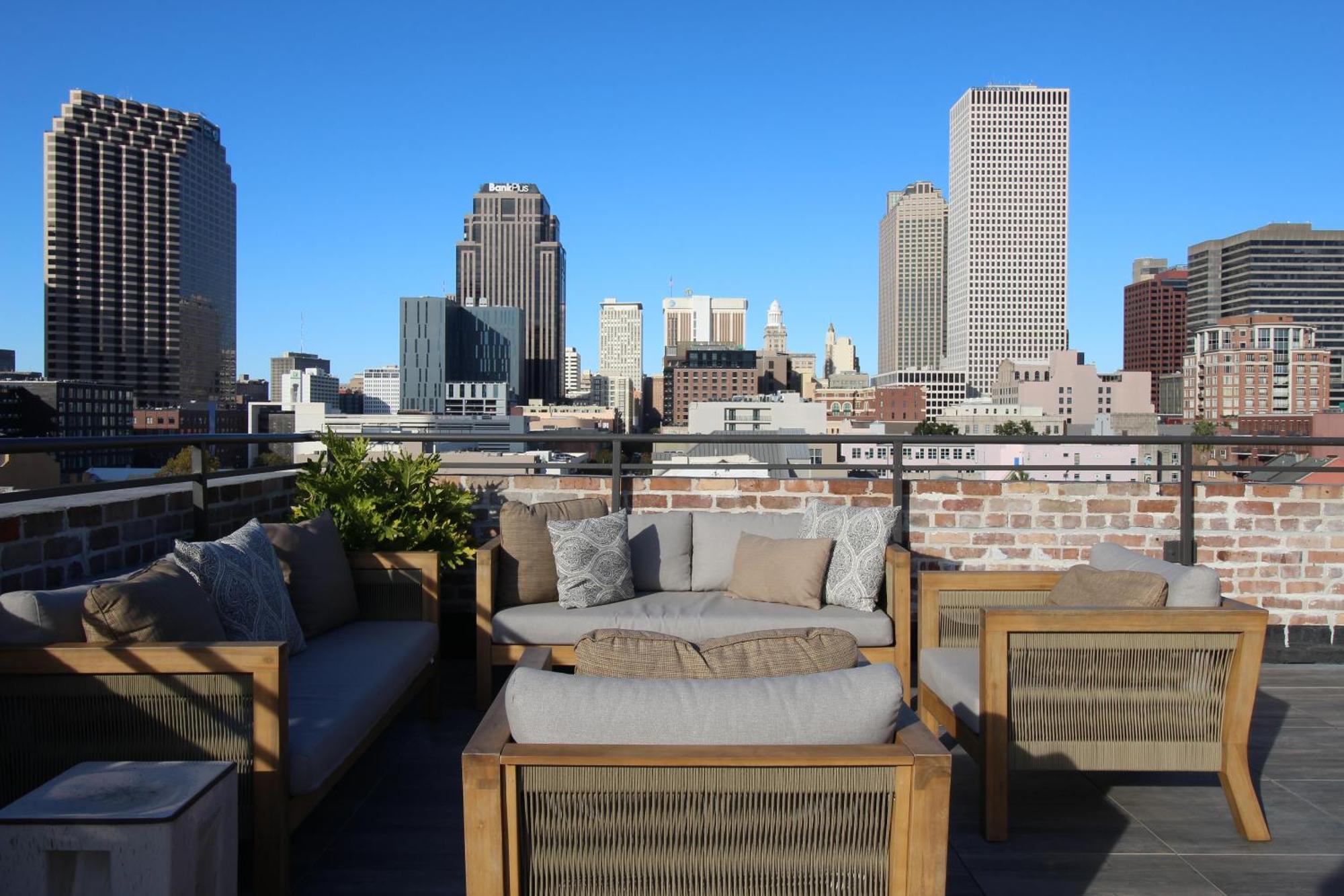 Hotel Downtown 4bd4ba With 2 Queen Sleeper Sofas Connecting Unit Perfect For Groups *