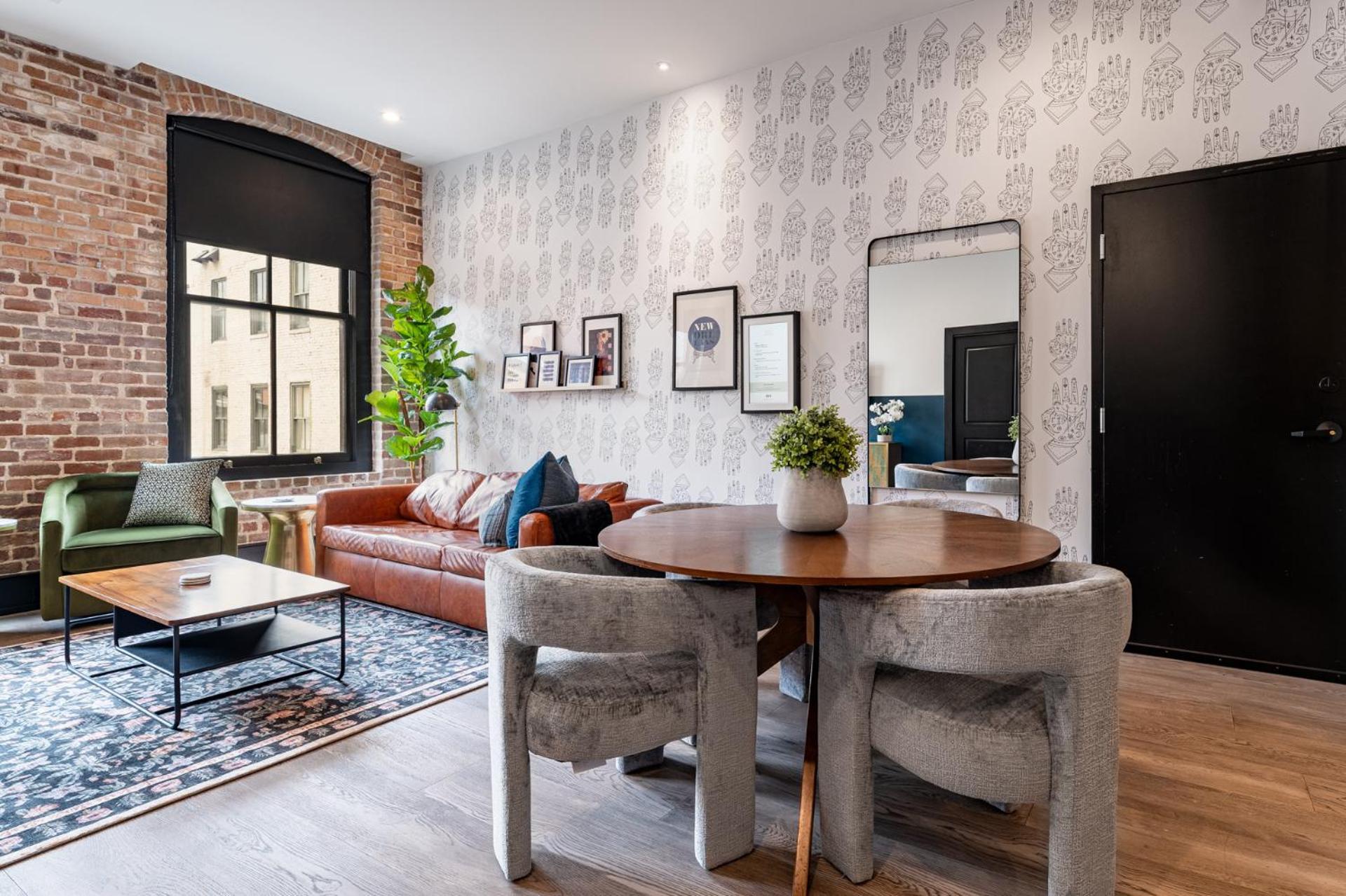 Downtown 4bd4ba With 2 Queen Sleeper Sofas Connecting Unit Perfect For Groups